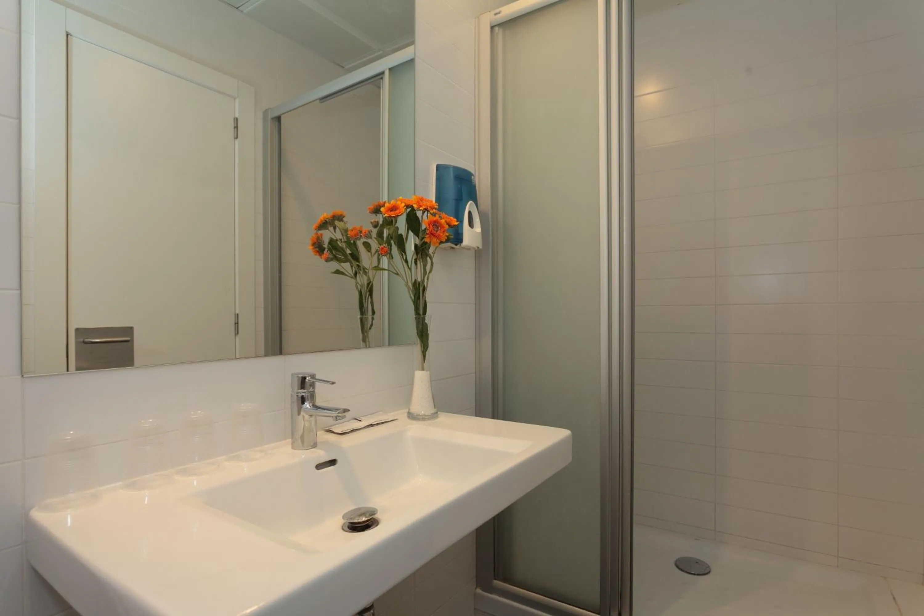 Bathroom in Hostal Benidorm