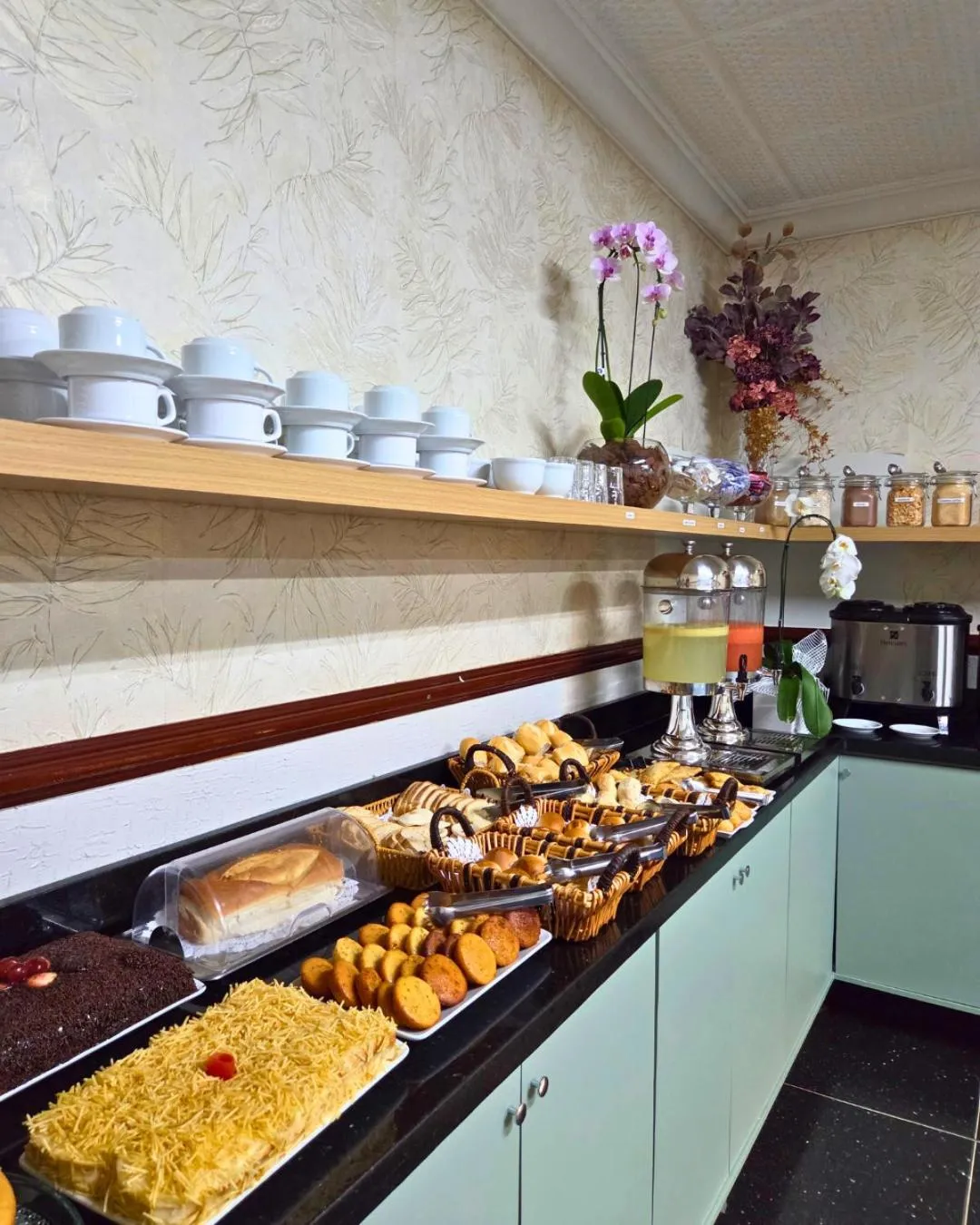 Breakfast in Bandeirantes Hotel