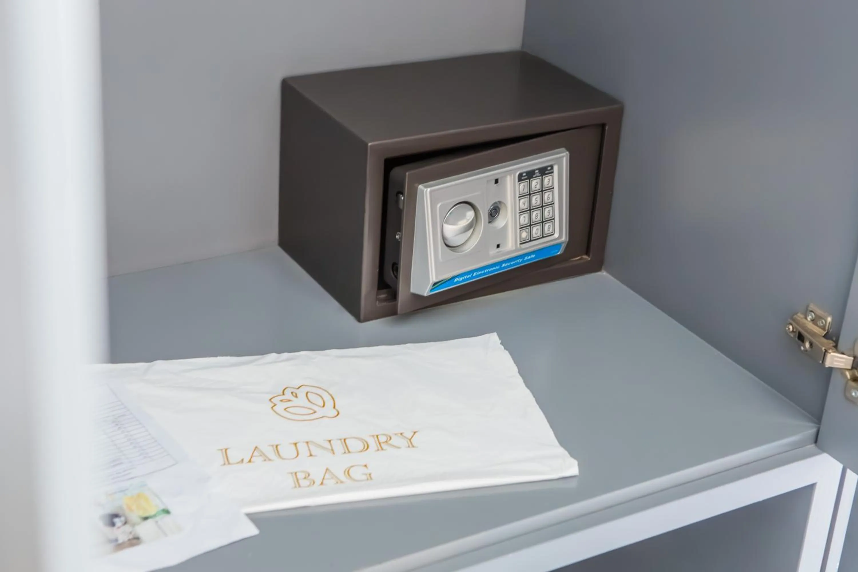 Atlantic Affair Boutique Hotel