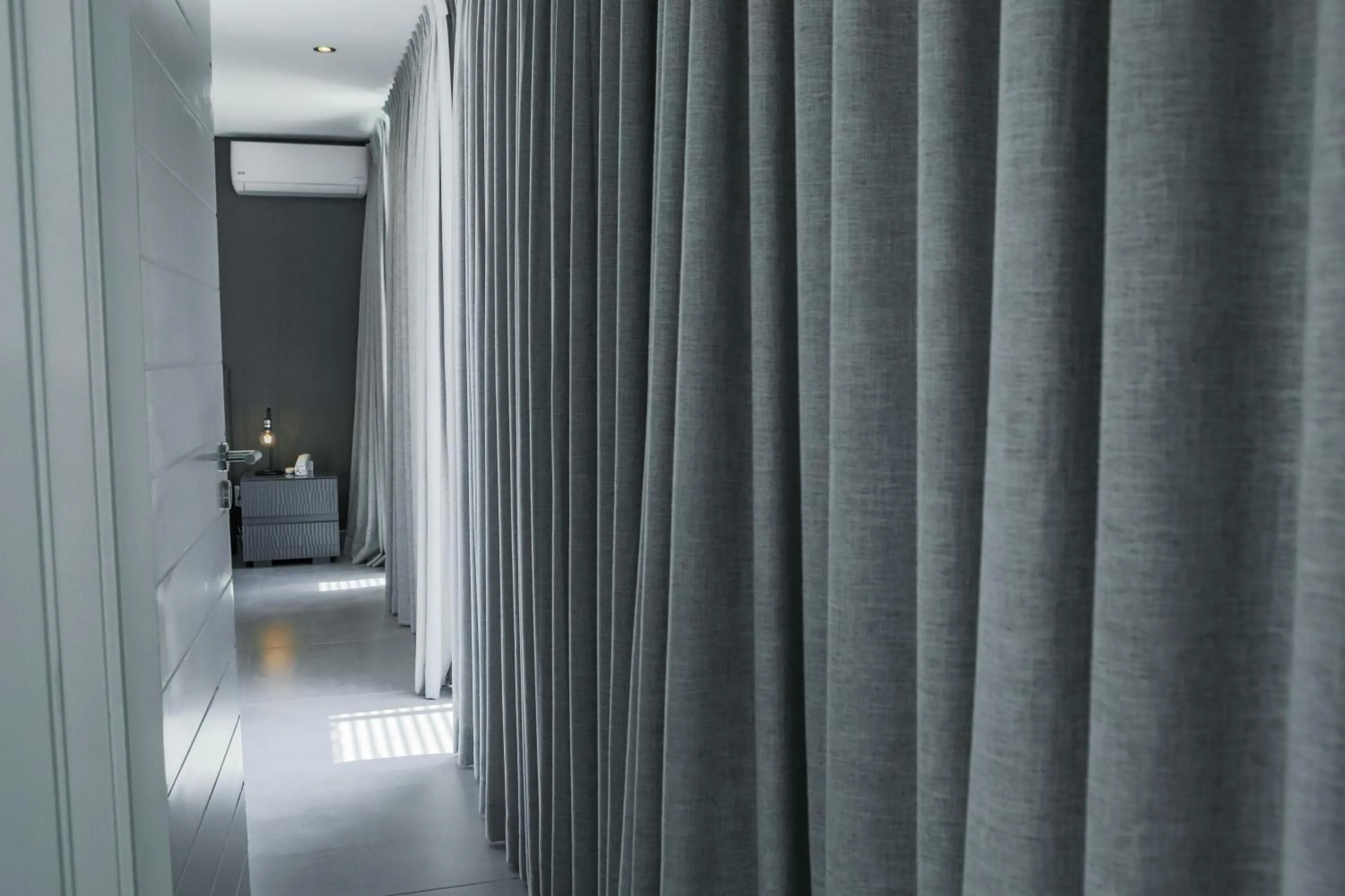 Photo of the whole room, Bed in Atlantic Affair Boutique Hotel