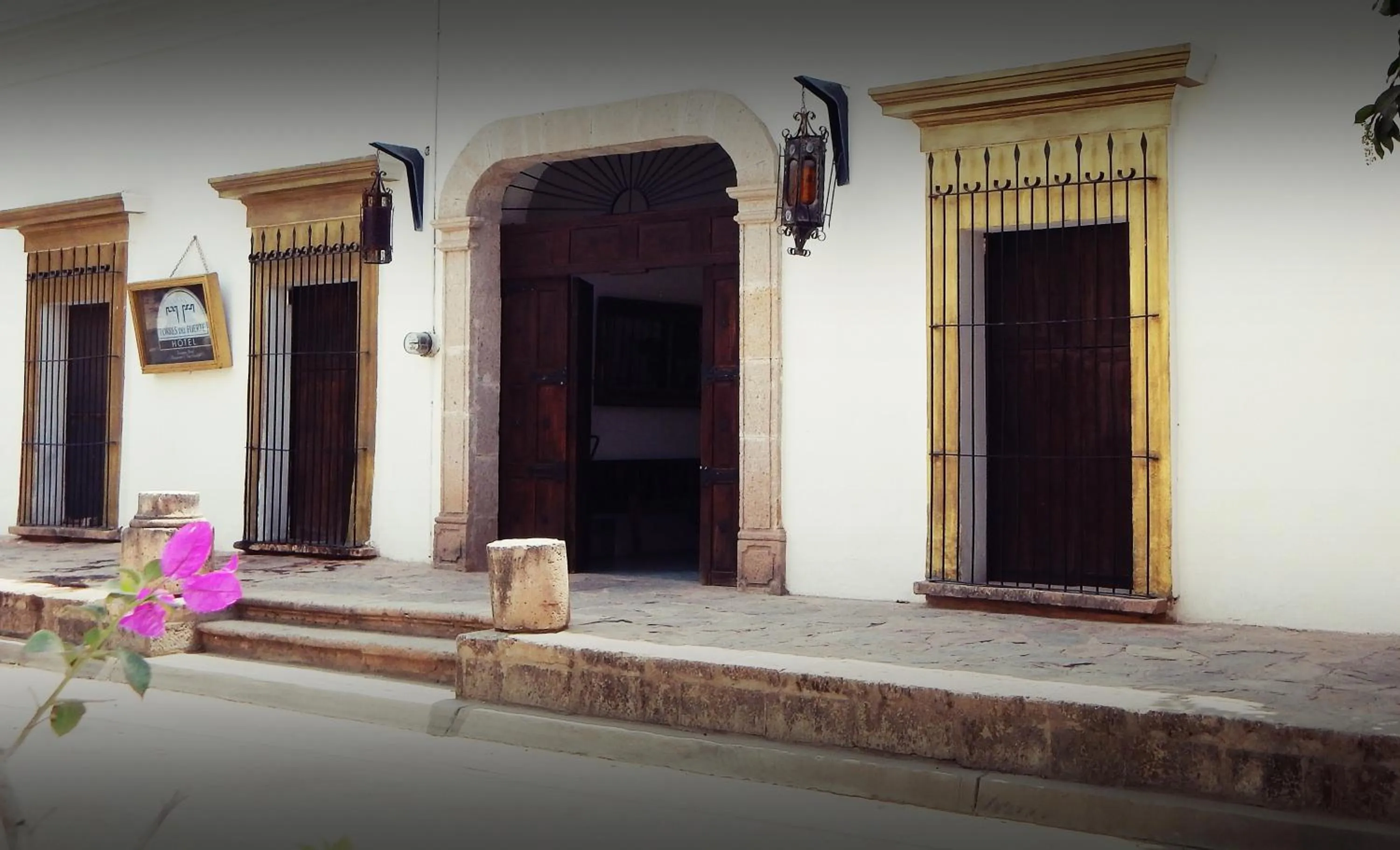 Facade/entrance in Hotel Torres Del Fuerte
