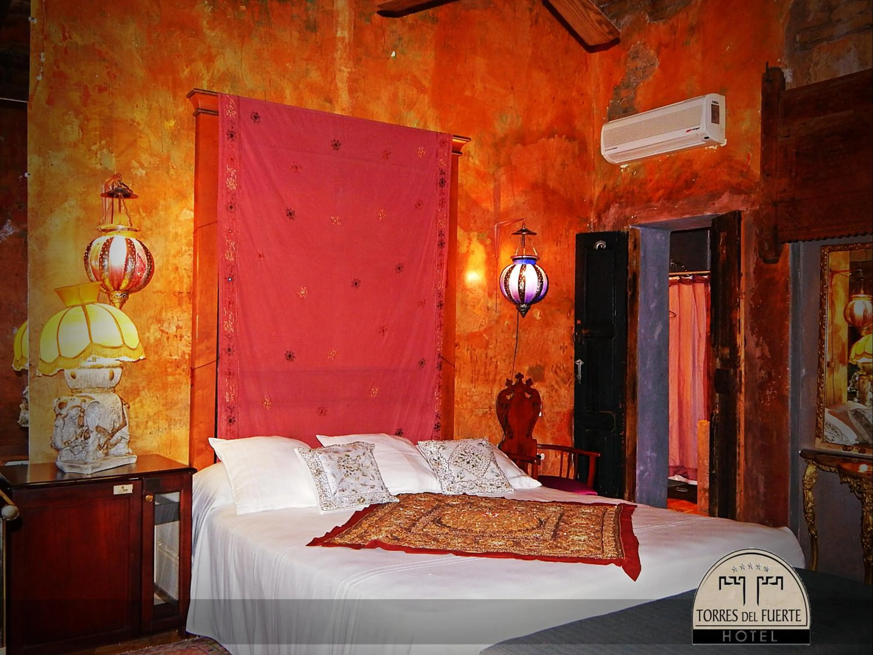 Photo of the whole room, Bed in Hotel Torres Del Fuerte