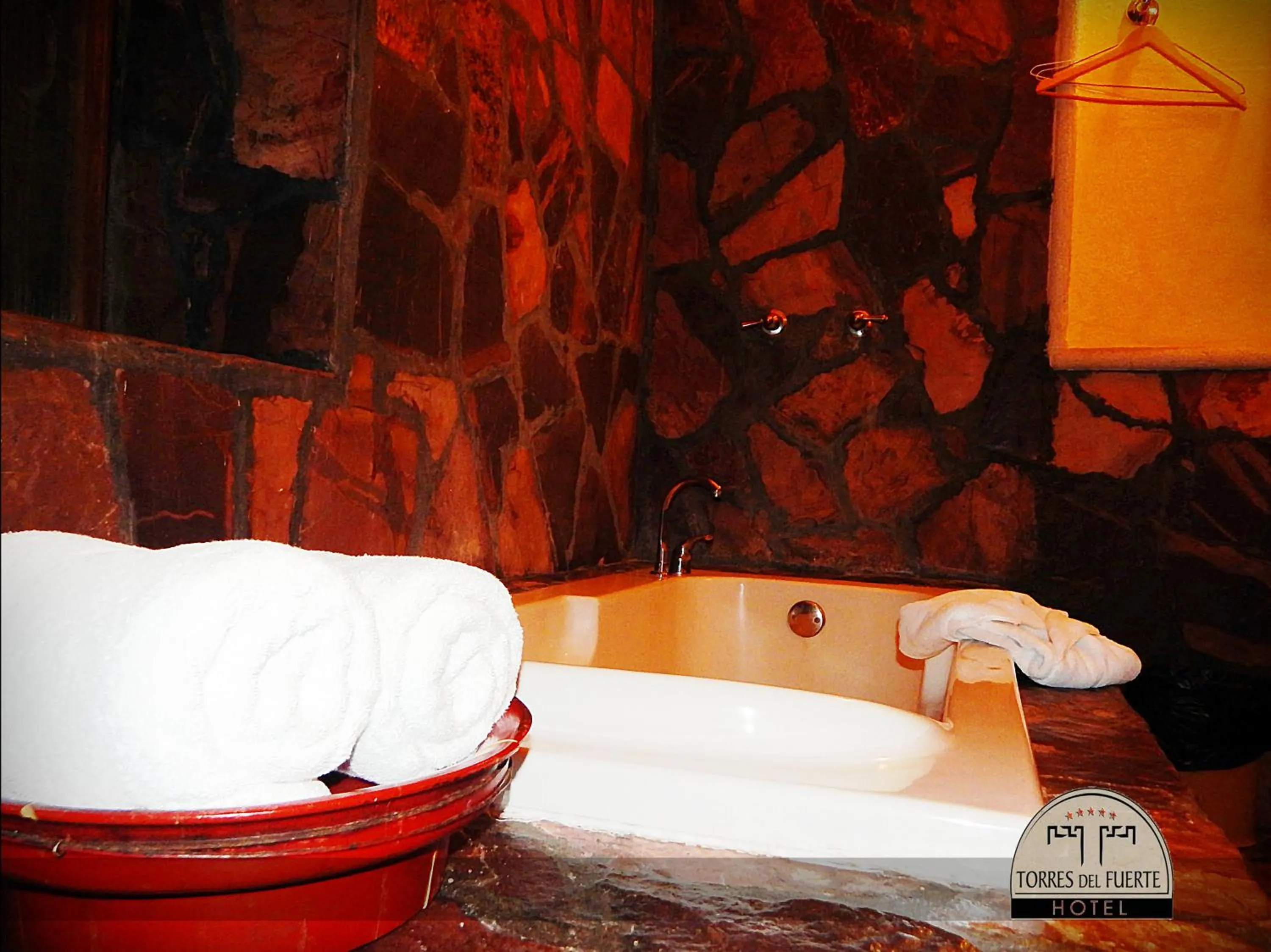 Bathroom in Hotel Torres Del Fuerte