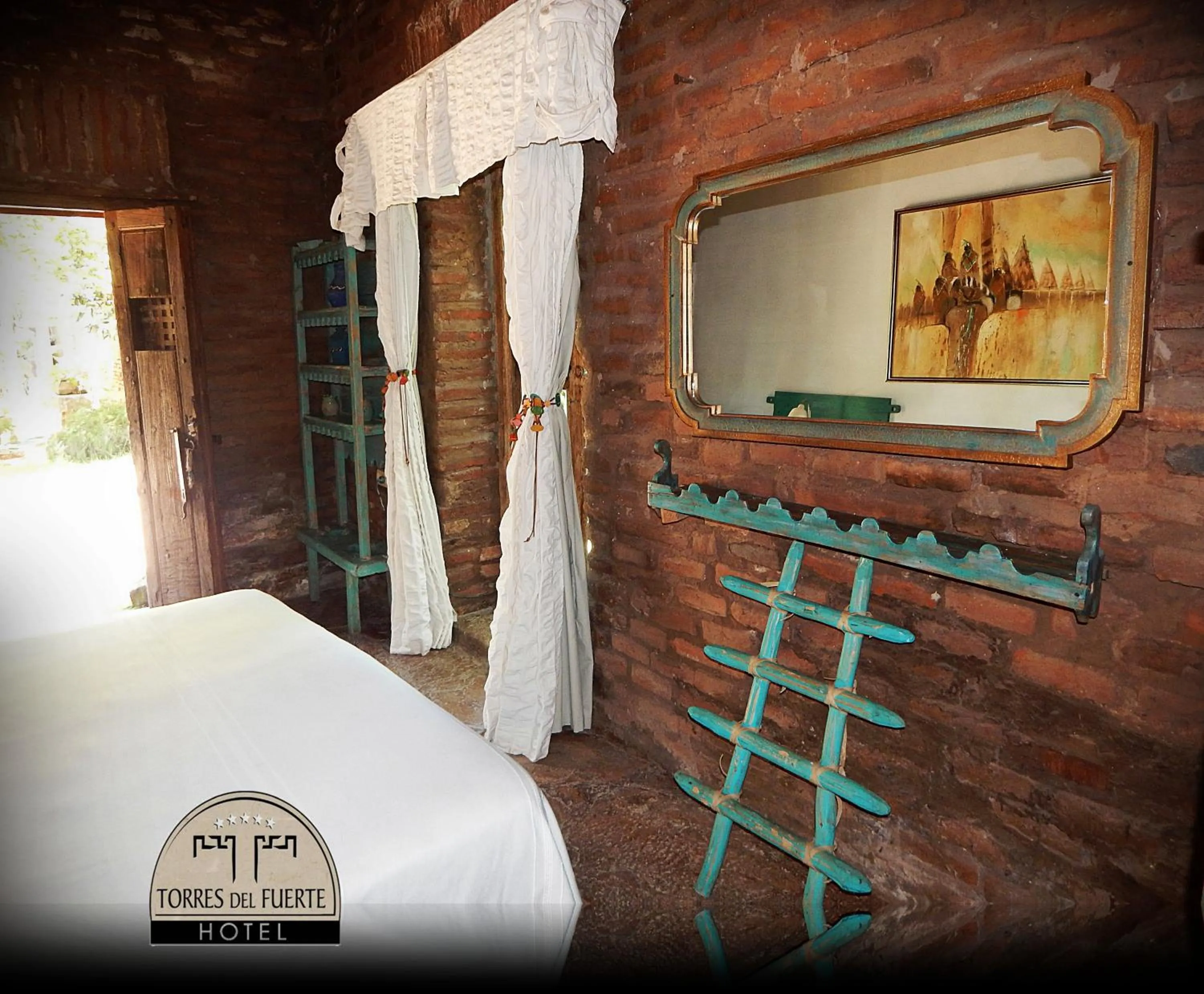 Decorative detail, Bed in Hotel Torres Del Fuerte