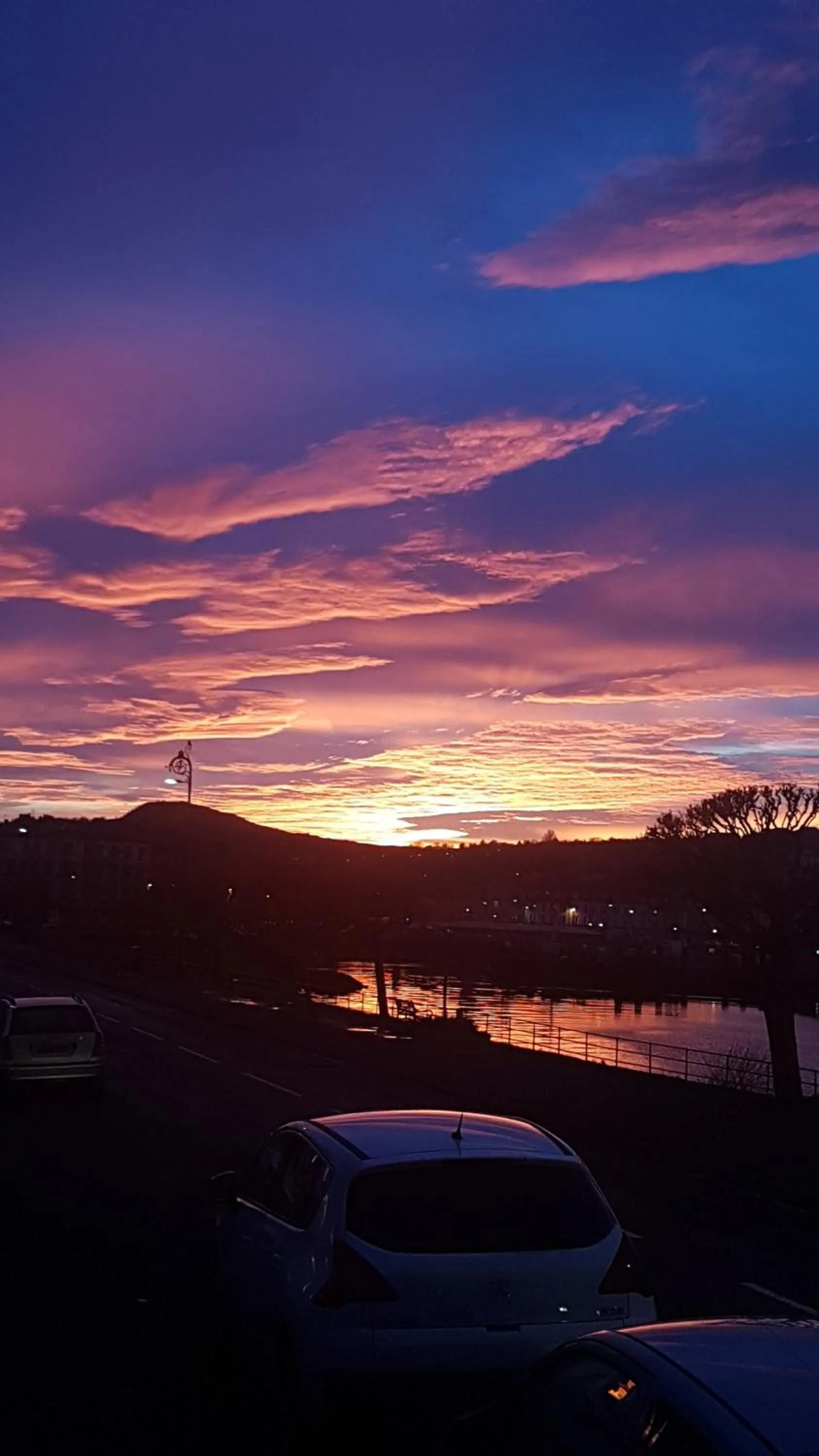 Sunset in Boat House Super Suites