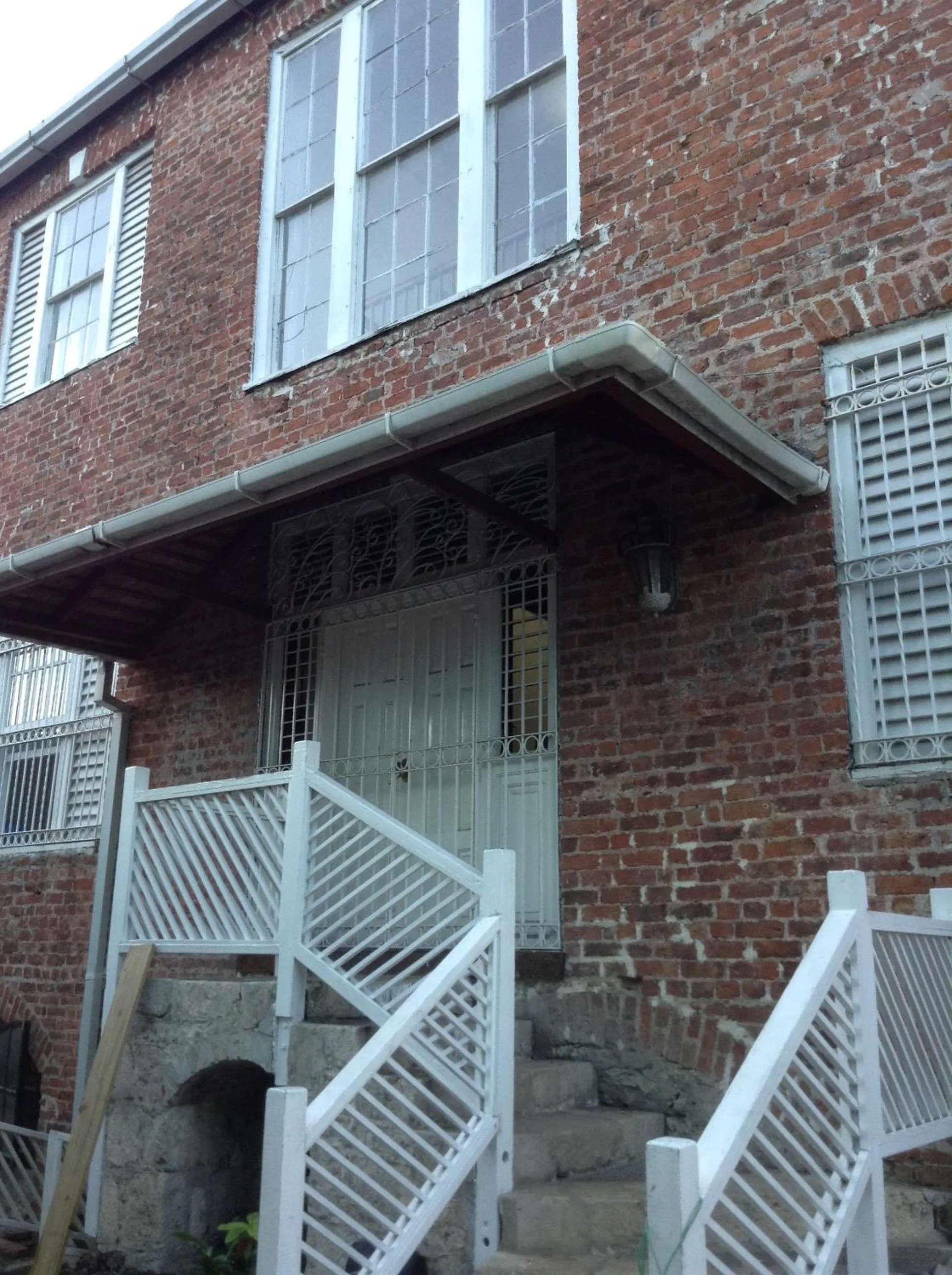 Facade/entrance in Mobay Kotch