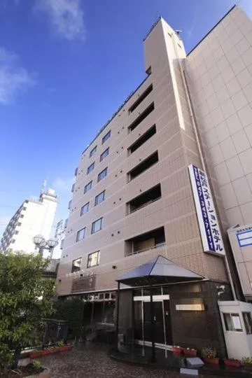 Facade/entrance in Shinmatsudo Station Hotel