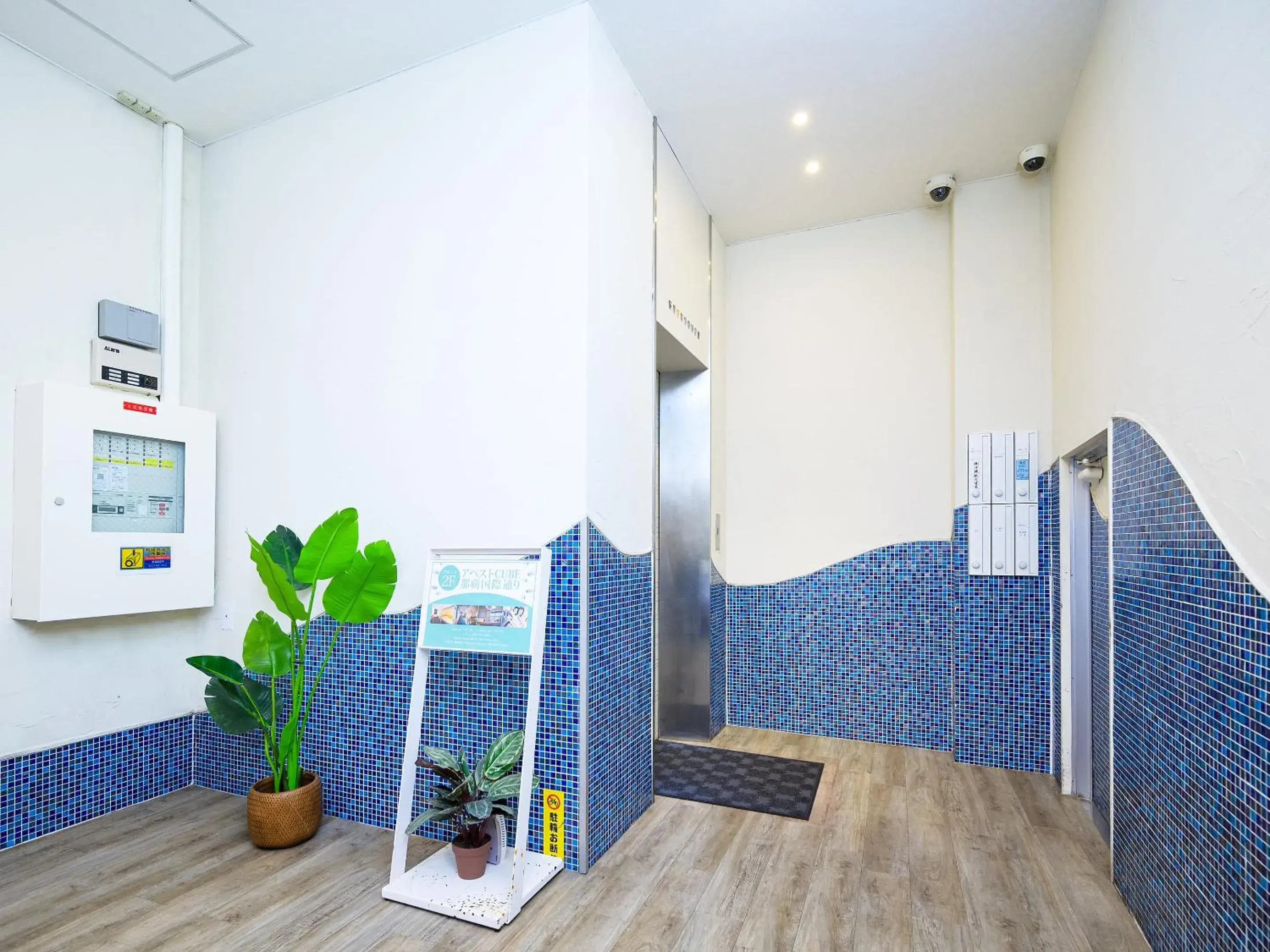 Facade/entrance in HOTEL THE CUBE Naha Kokusai Street Facade/entrance in HOTEL THE CUBE Naha Kokusai Street