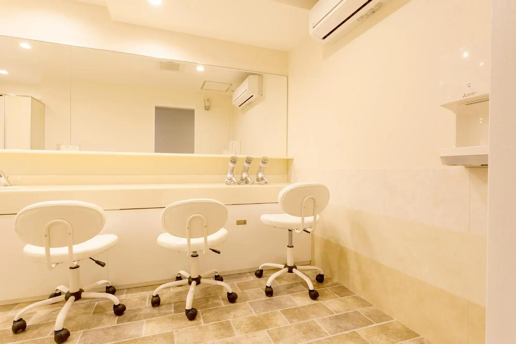 Bathroom in HOTEL THE CUBE Naha Kokusai Street Bathroom in HOTEL THE CUBE Naha Kokusai Street