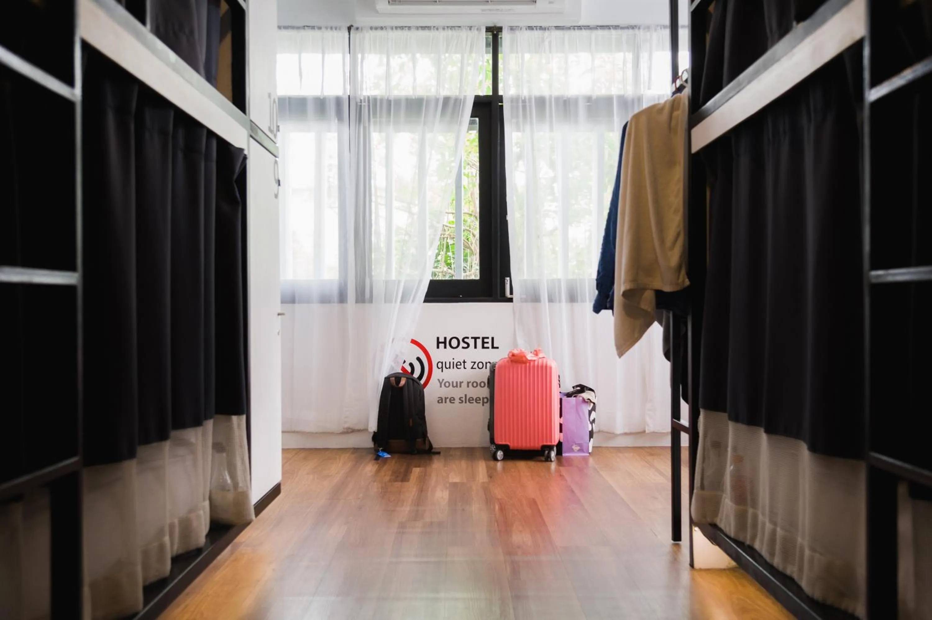 Photo of the whole room in The Common Hostel