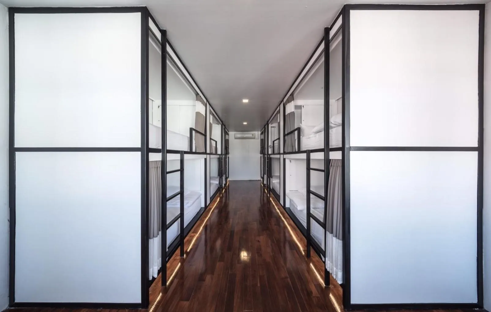 bunk bed in The Common Hostel