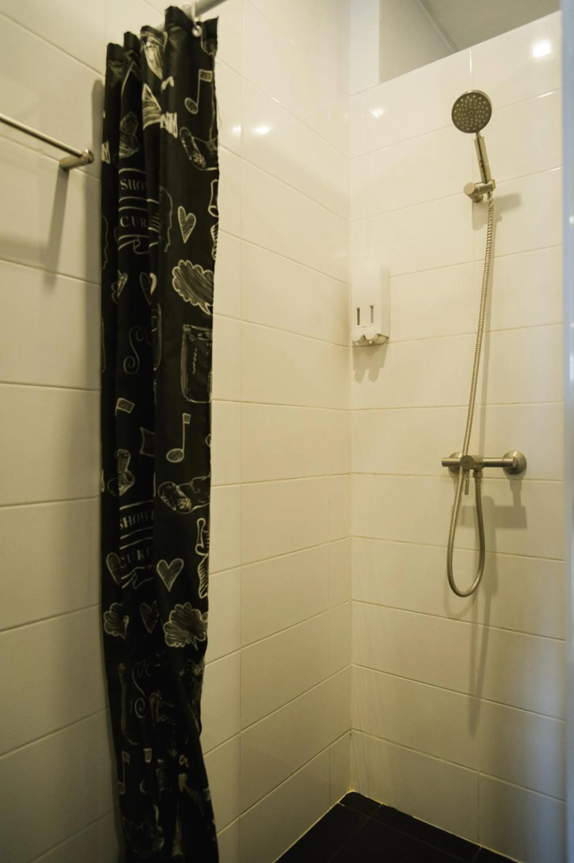 Bathroom in The Common Hostel