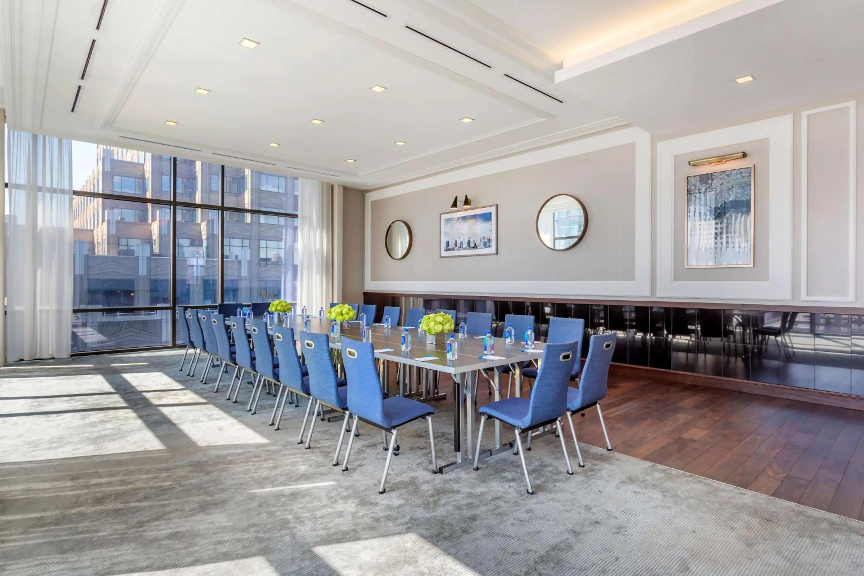 Meeting/conference room in Hyatt House Jersey City