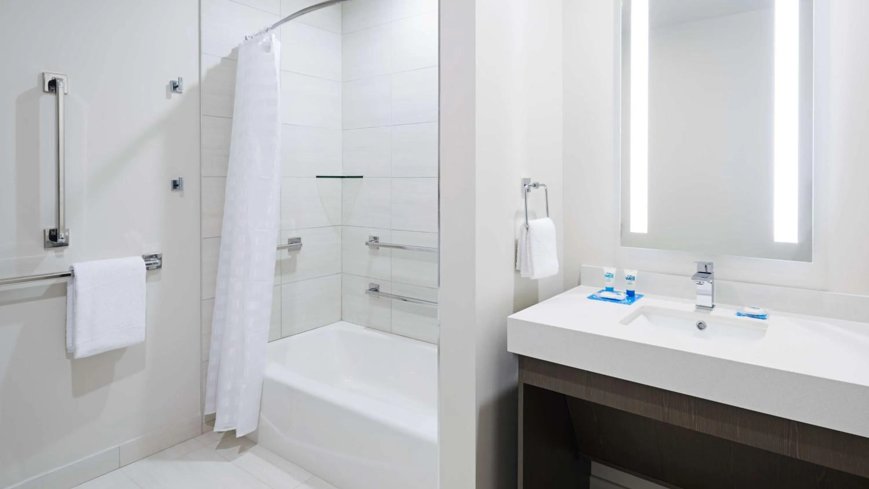 Bathroom in Hyatt House Jersey City