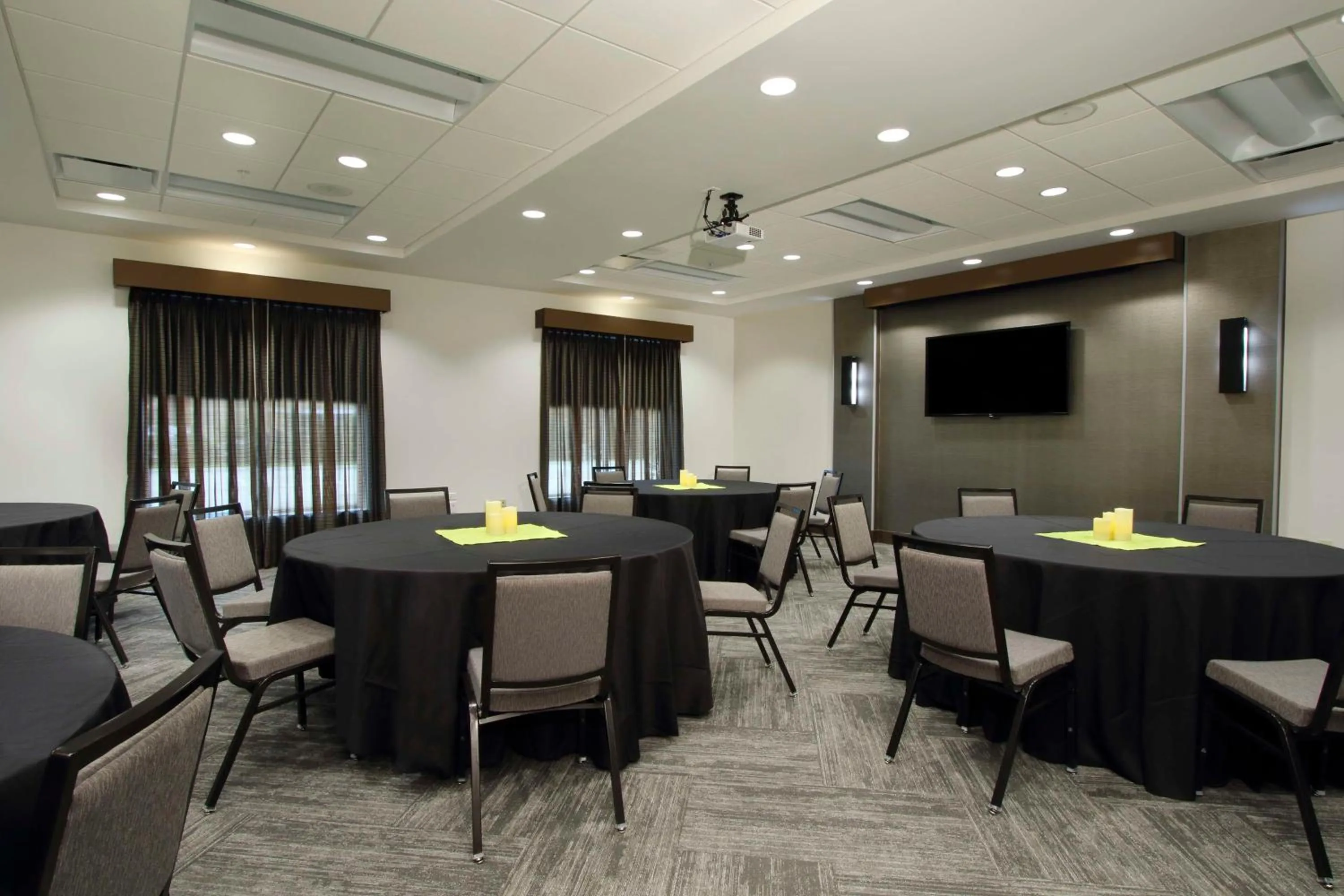 Meeting/conference room in Hyatt Place Houston NW Vintage Park