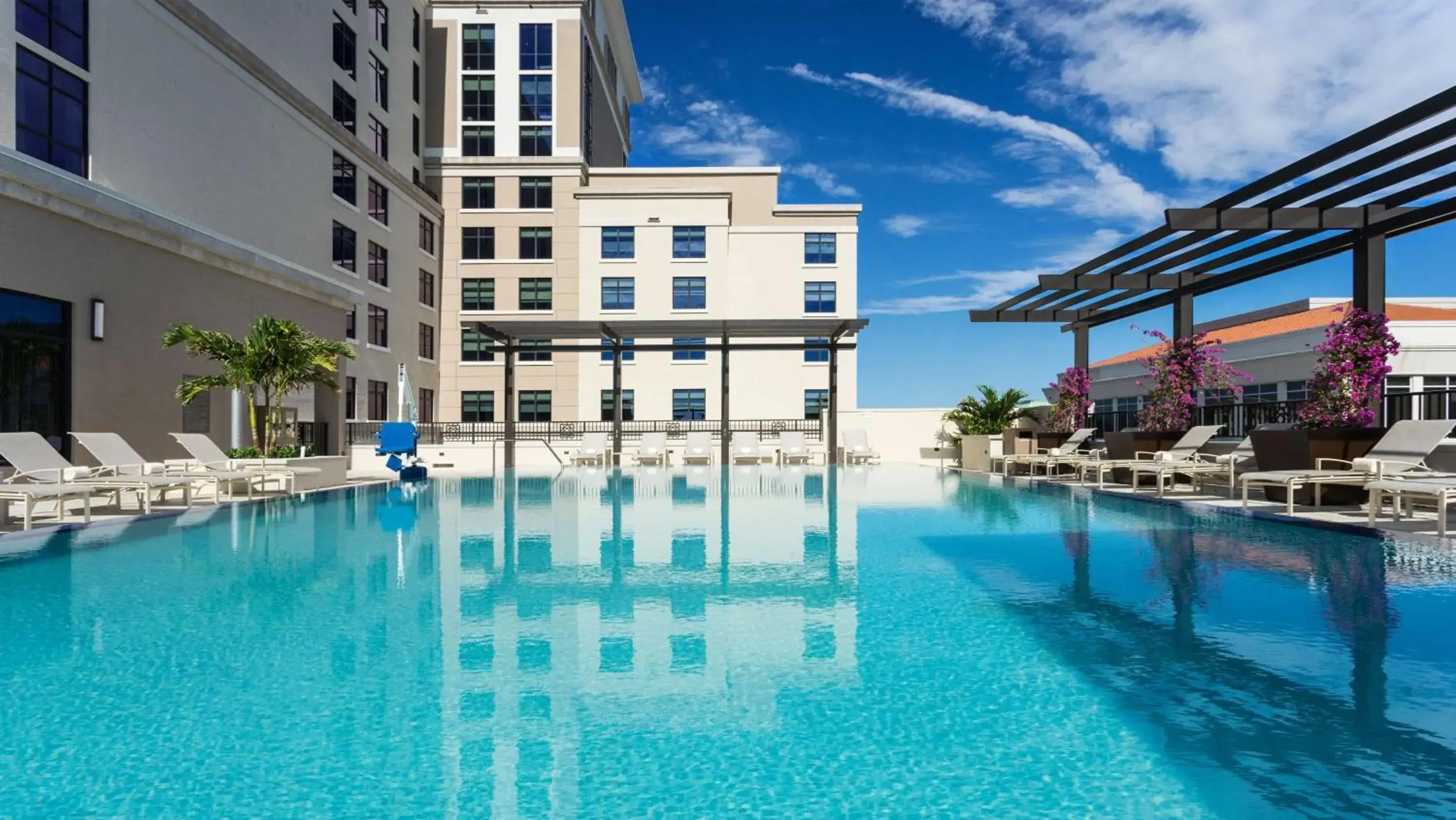Swimming pool in Hyatt Place Boca Raton Swimming pool in Hyatt Place Boca Raton