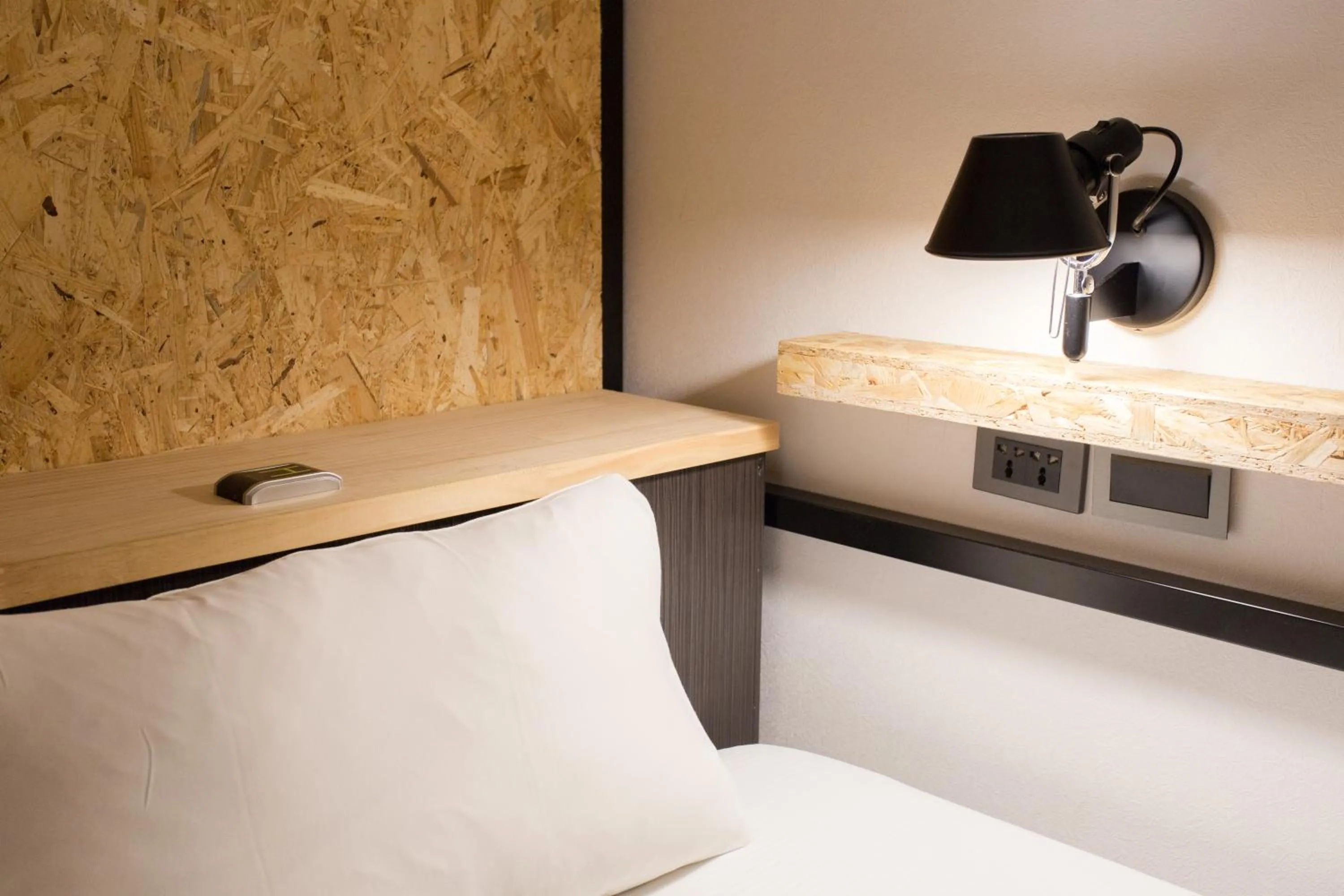 Decorative detail, Bed in Light Hostel Hualien