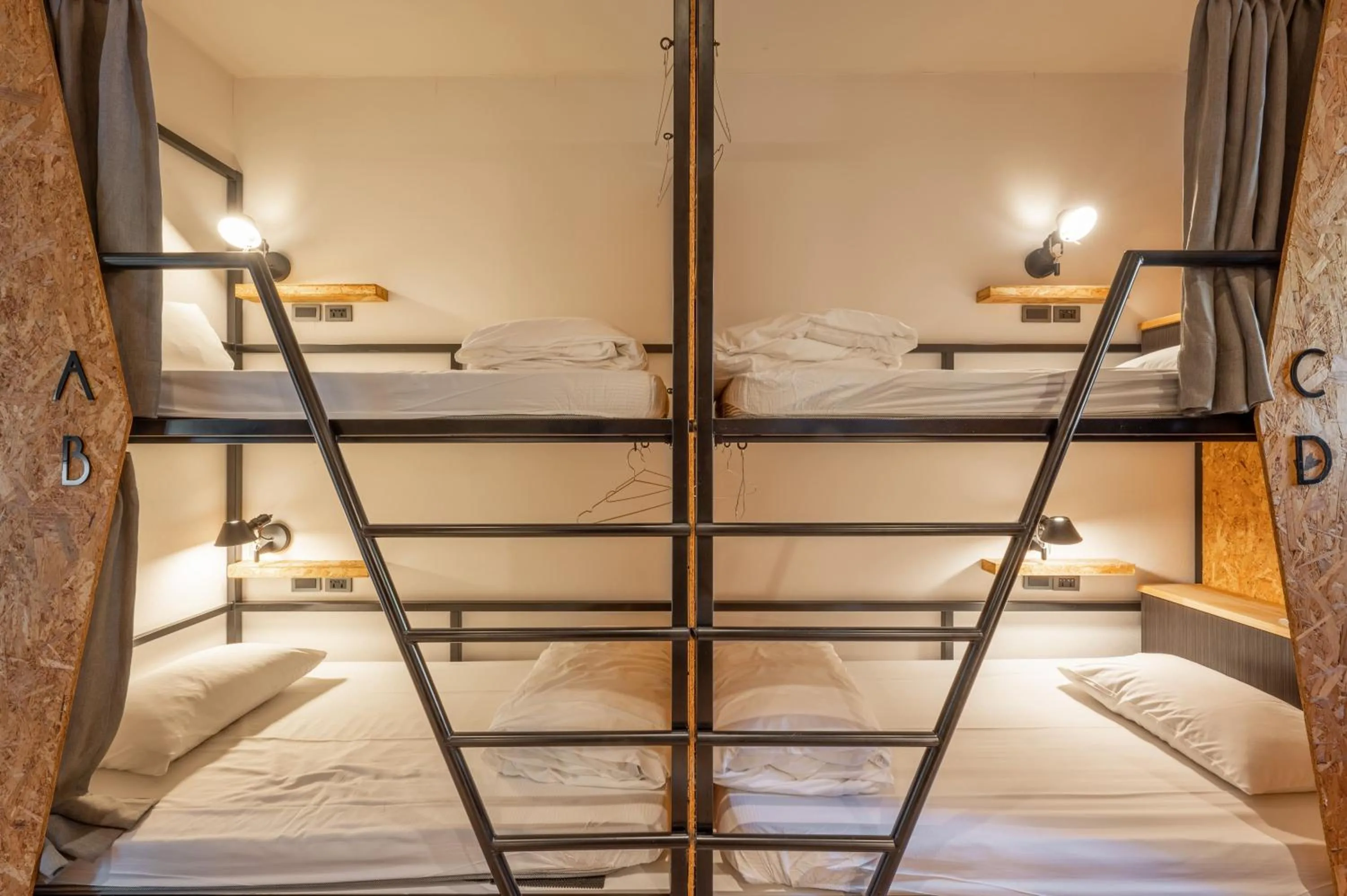 bunk bed, Bed in Light Hostel Hualien