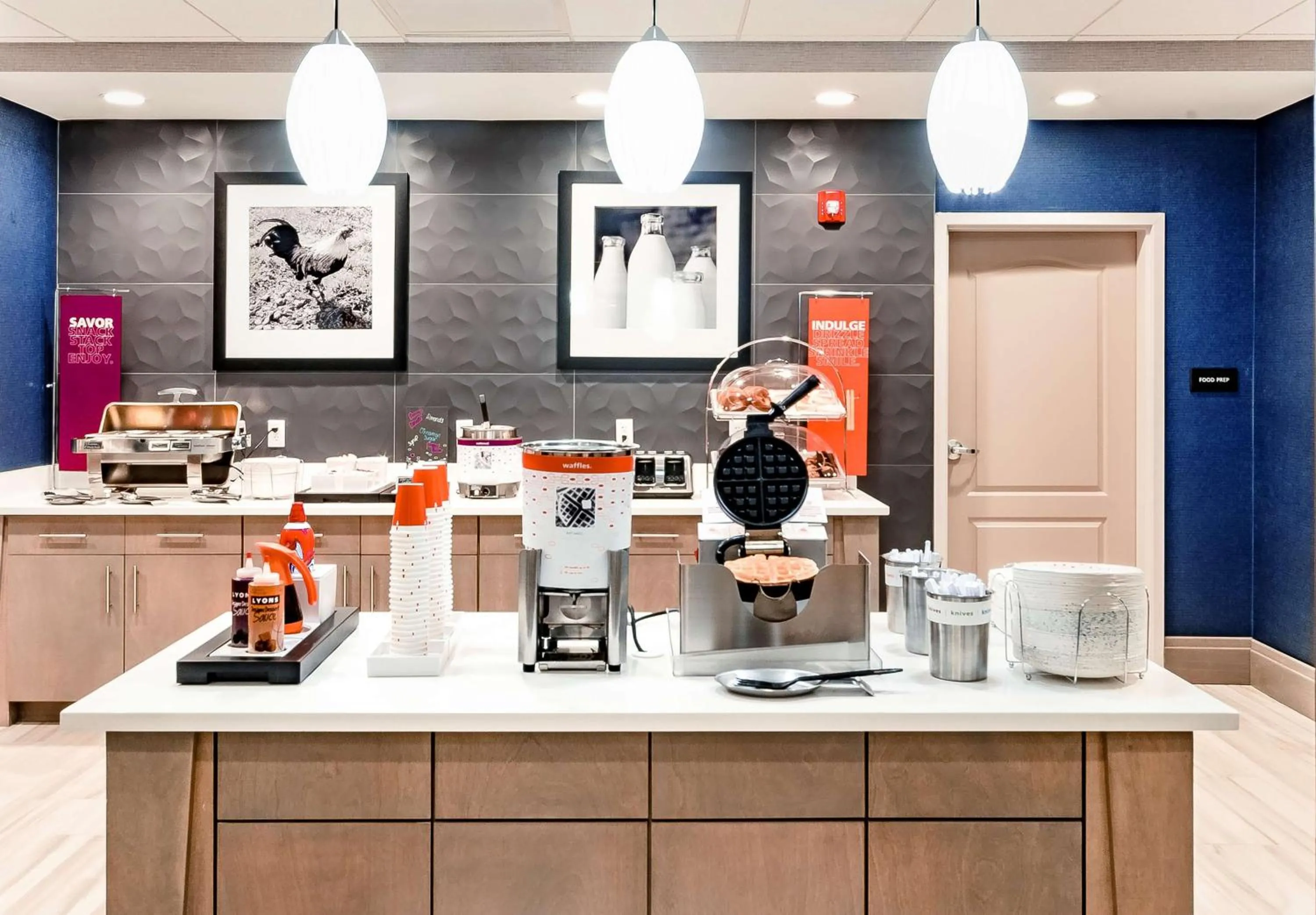 Breakfast in Hampton Inn Lockport - Buffalo, NY