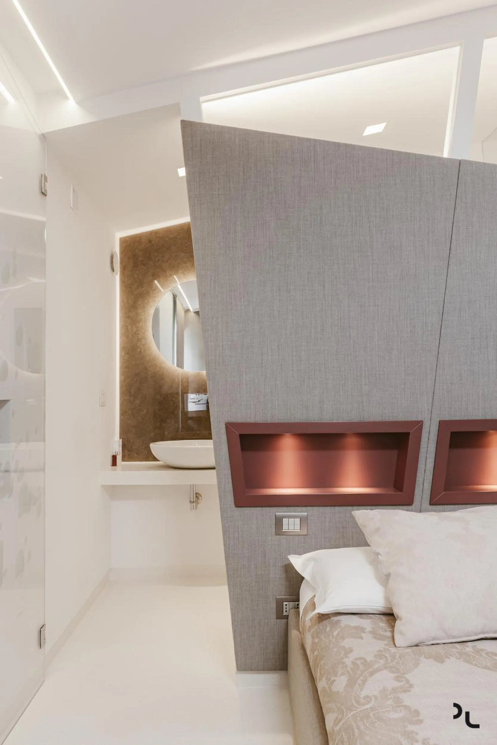 Bed in La Residenza del Monaco bianco