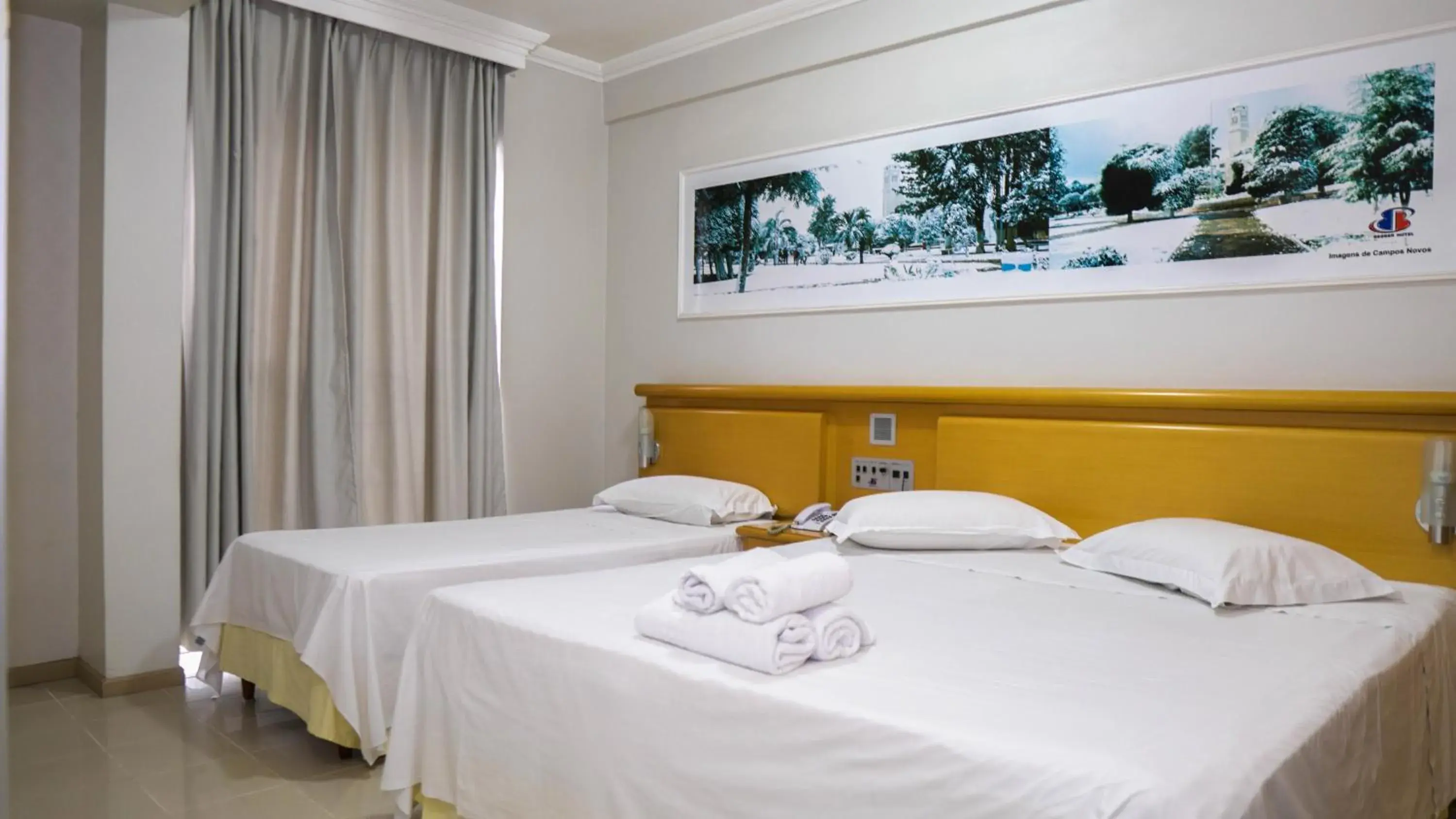 Luxury Triple Room in Bebber Hotel Luxury Triple Room in Bebber Hotel