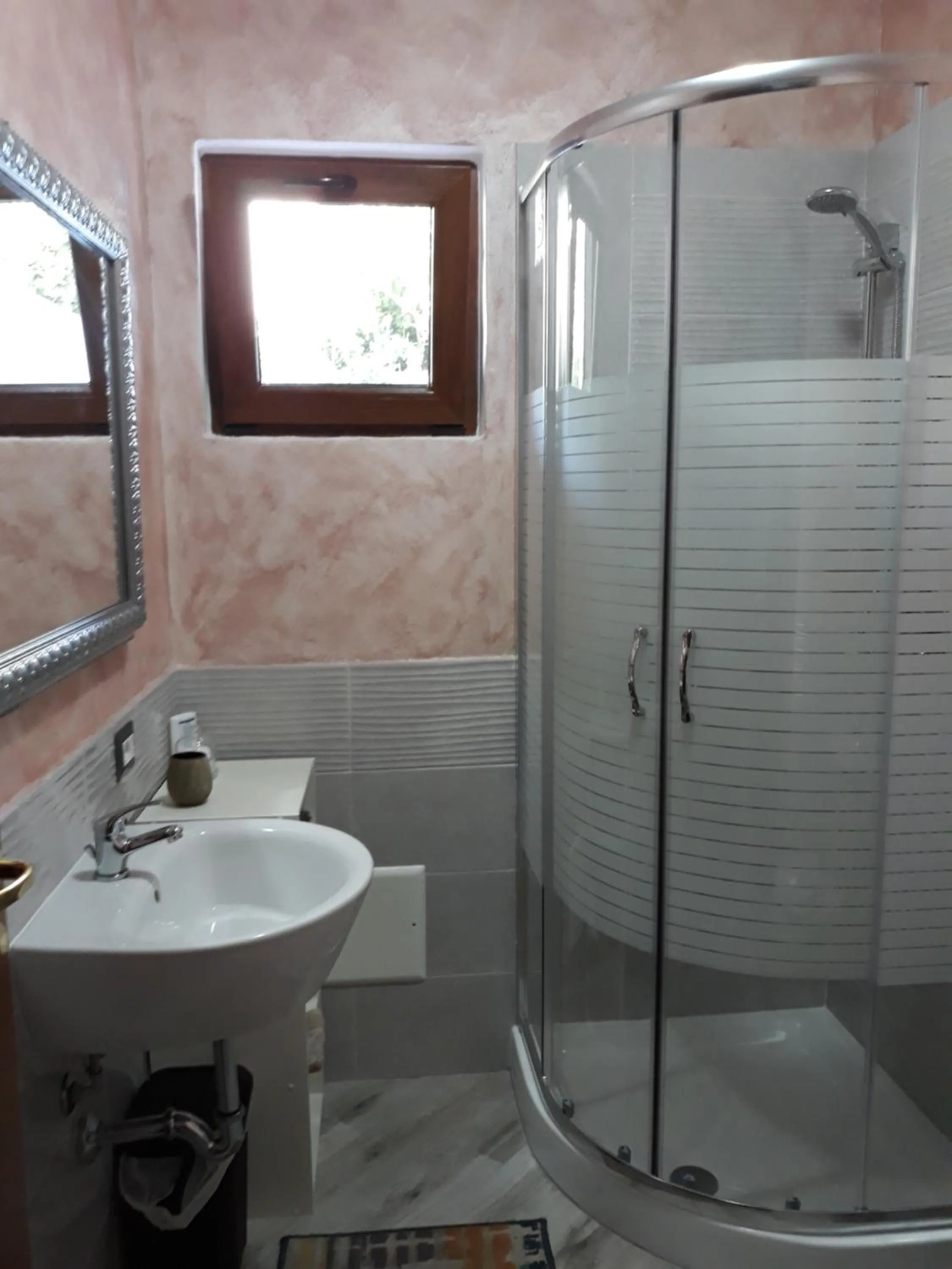Bathroom in Affittacamere da Arianna