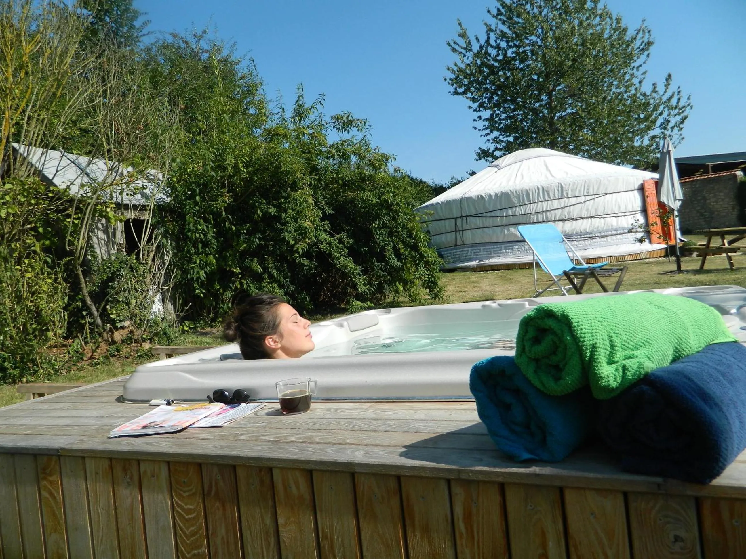 People in Le Village des Templiers