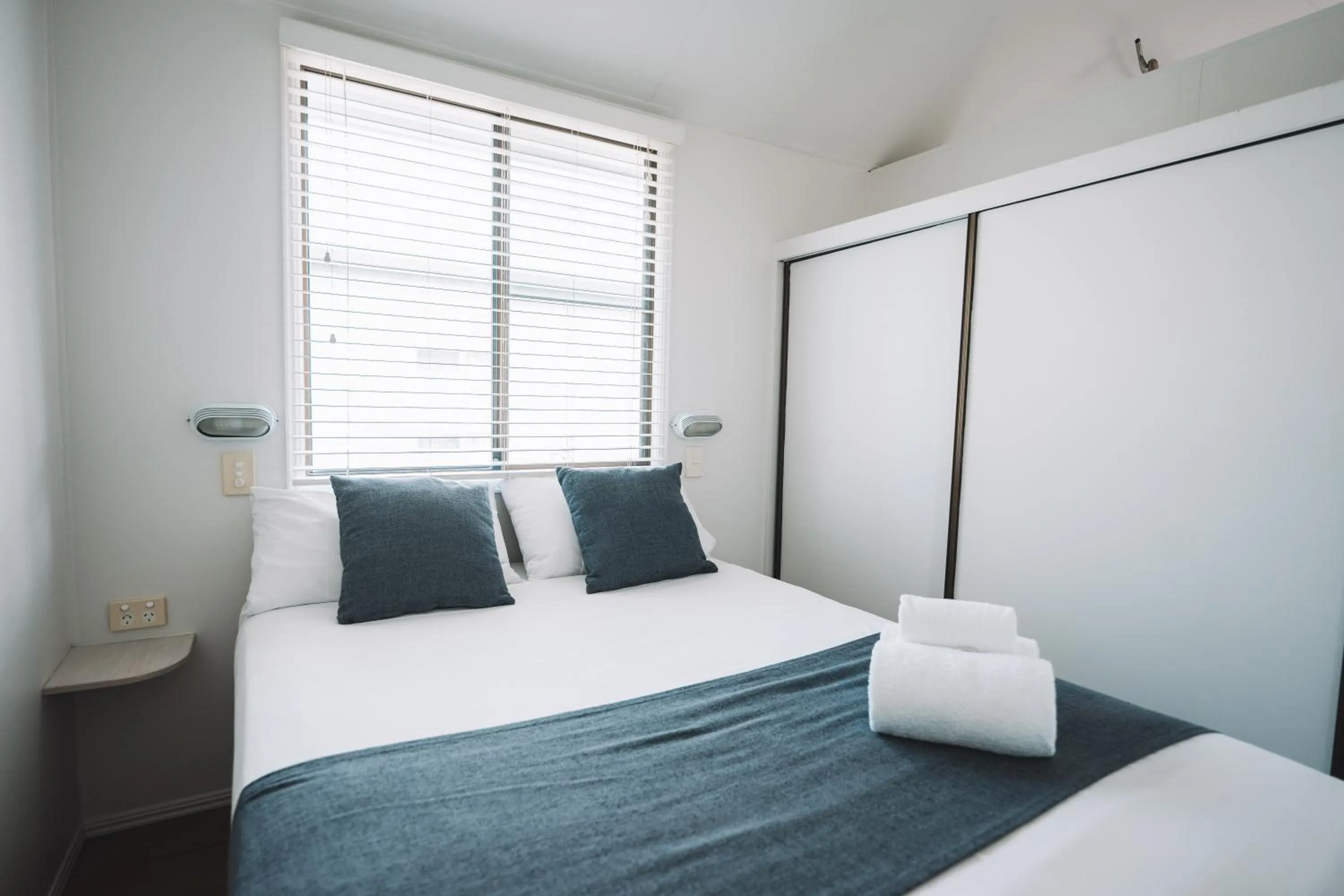 Bedroom, Bed in BIG4 Rainbow Beach Holiday Park