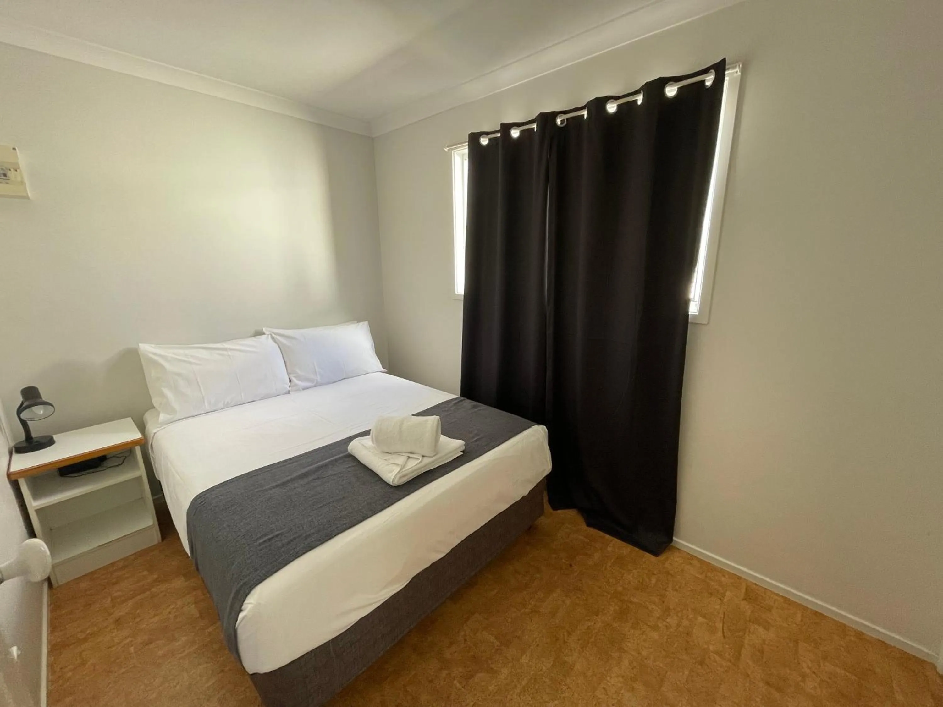 Bedroom, Bed in BIG4 Rainbow Beach Holiday Park