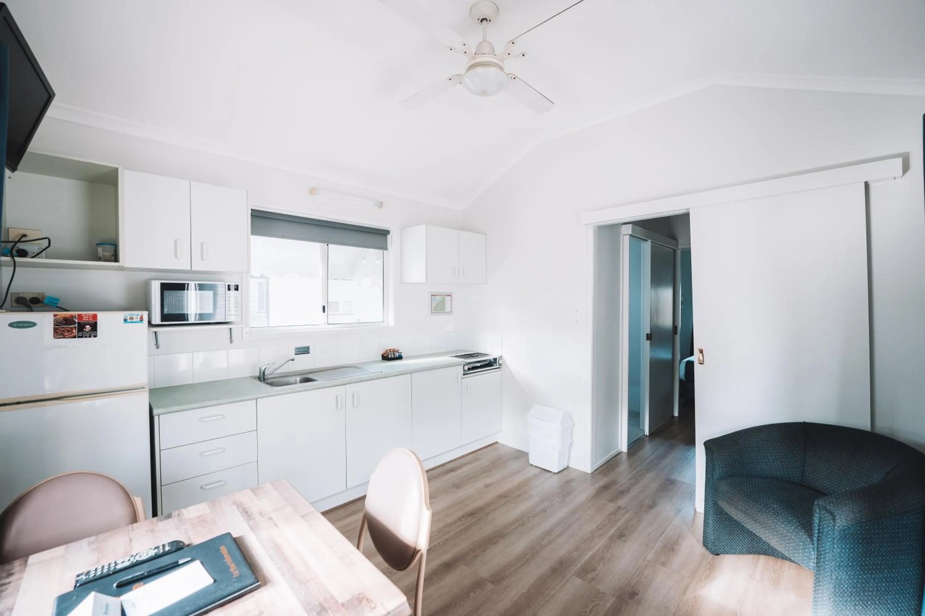 Kitchen or kitchenette in BIG4 Rainbow Beach Holiday Park