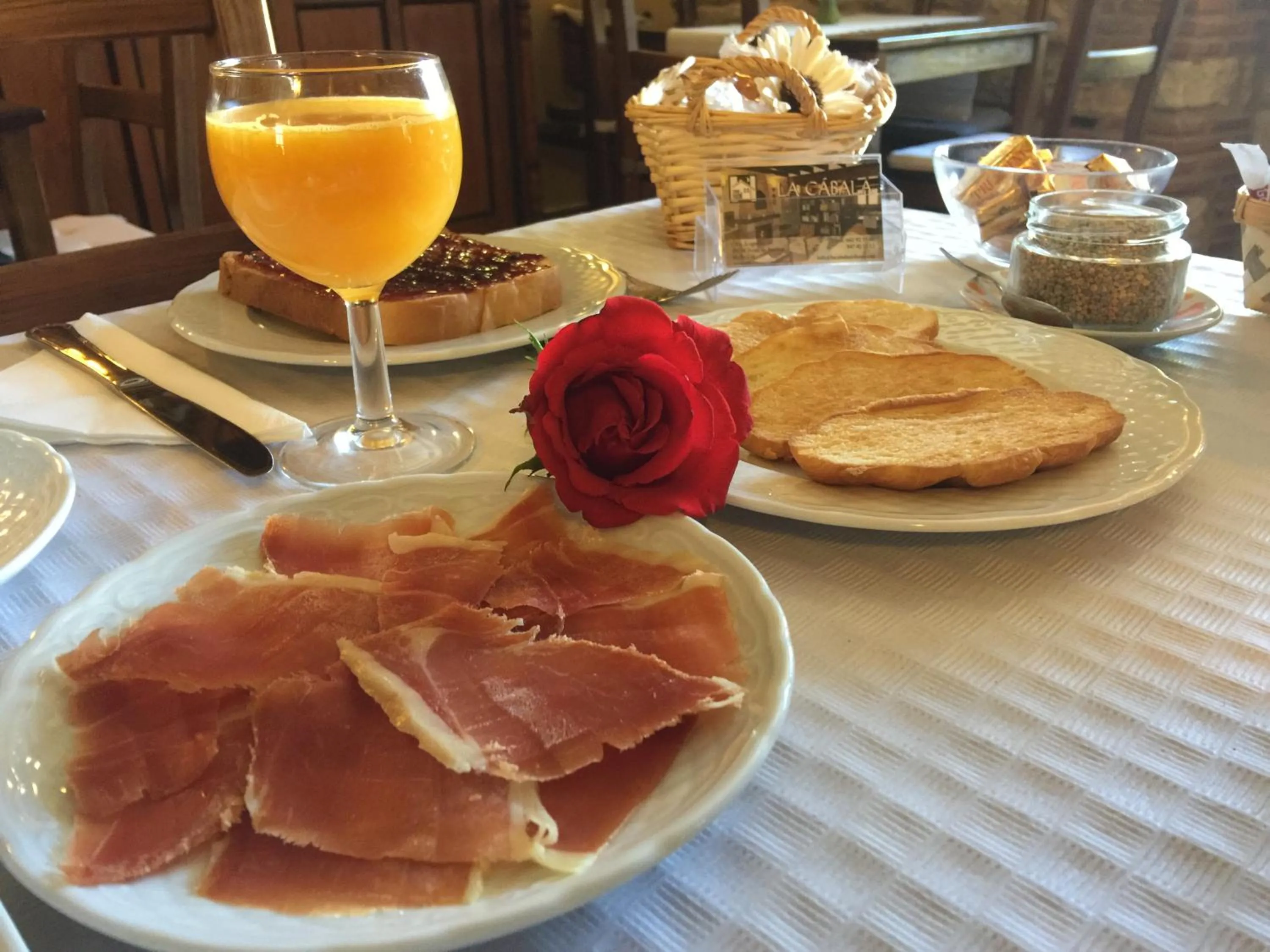 Food and drinks in La Cabala de Ibeas