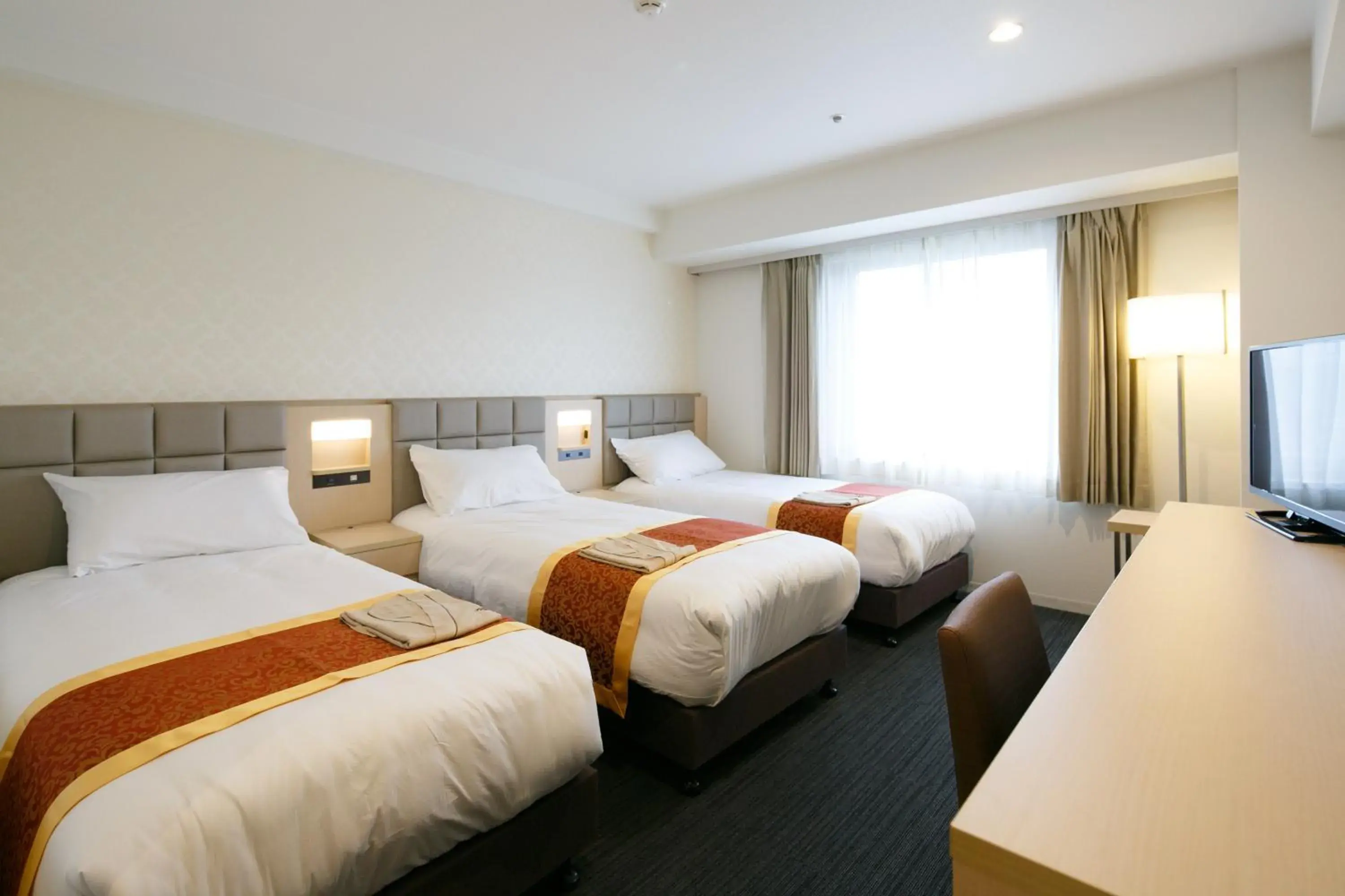 Photo of the whole room, Bed in Day Nice Hotel Tokyo Photo of the whole room, Bed in Day Nice Hotel Tokyo