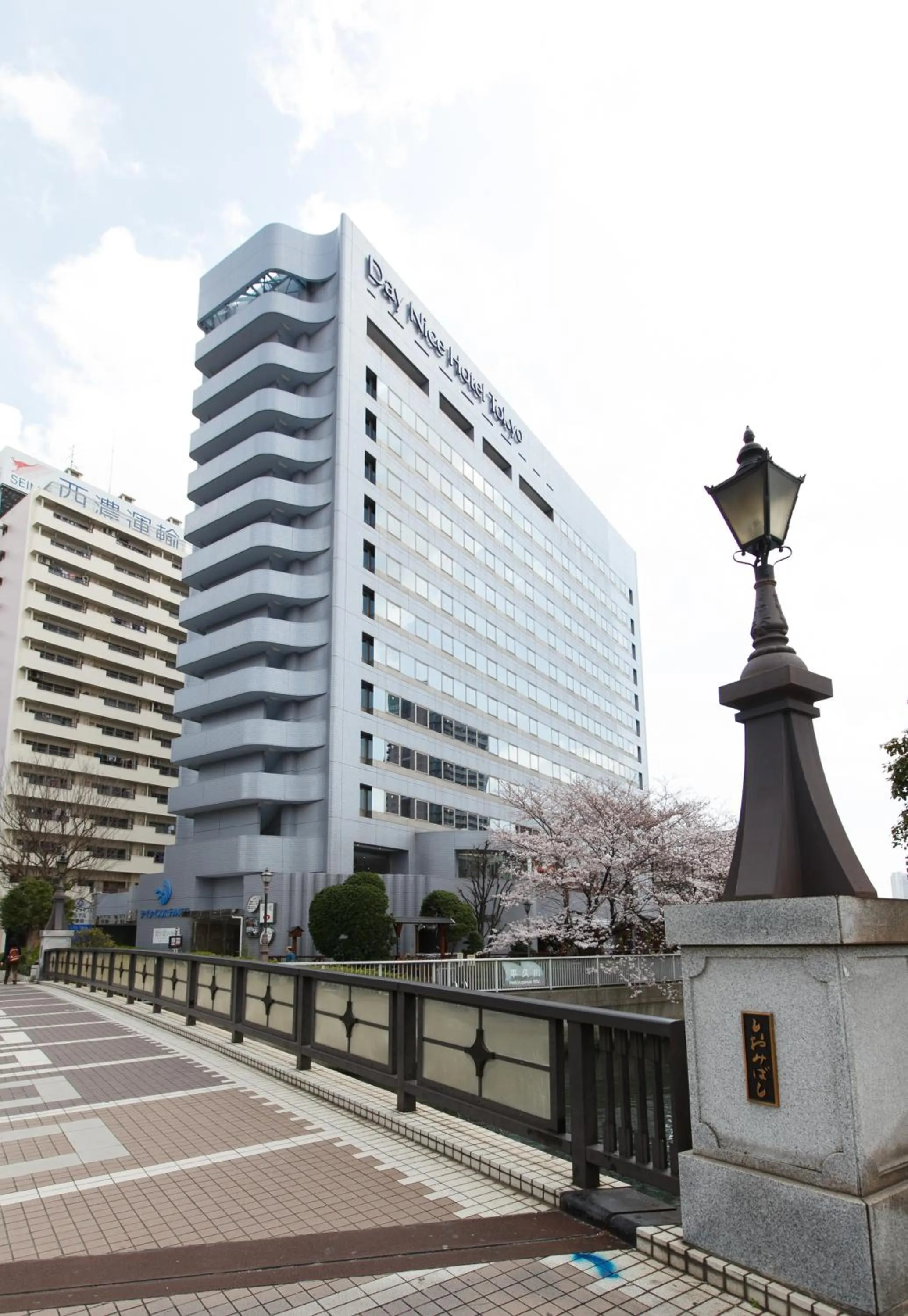 Property building in Day Nice Hotel Tokyo