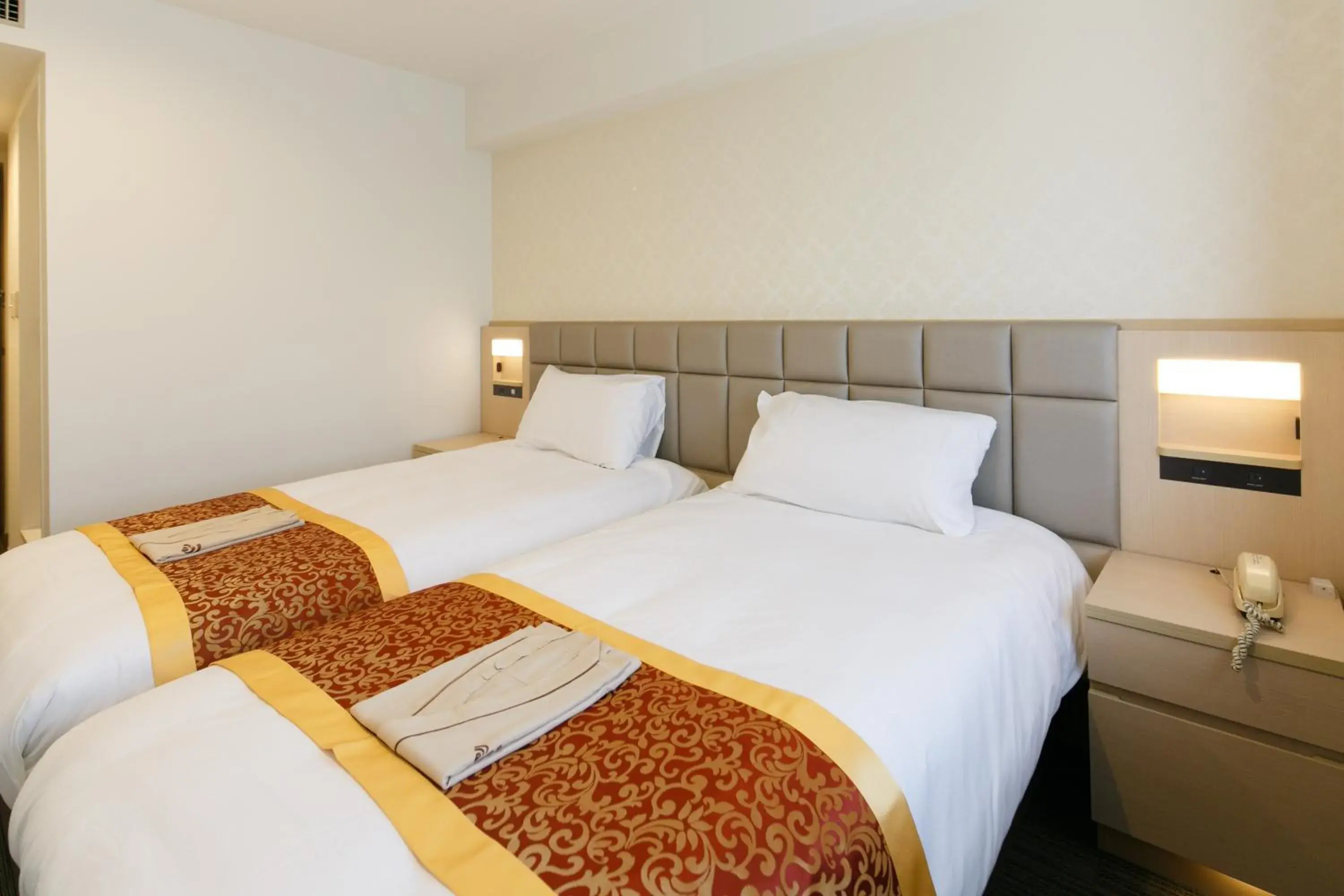 Photo of the whole room, Bed in Day Nice Hotel Tokyo Photo of the whole room, Bed in Day Nice Hotel Tokyo