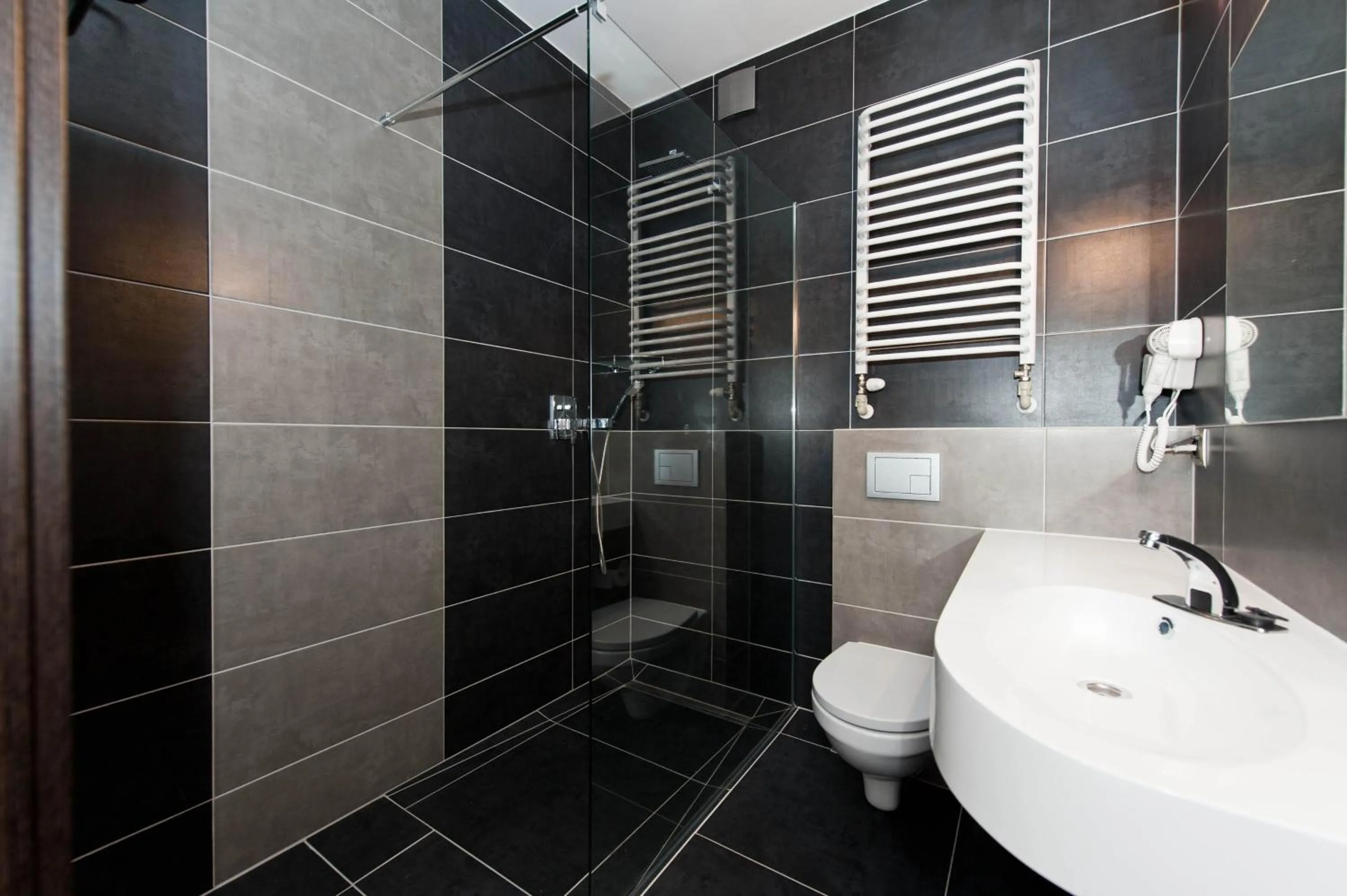 Toilet in Cristal SPA