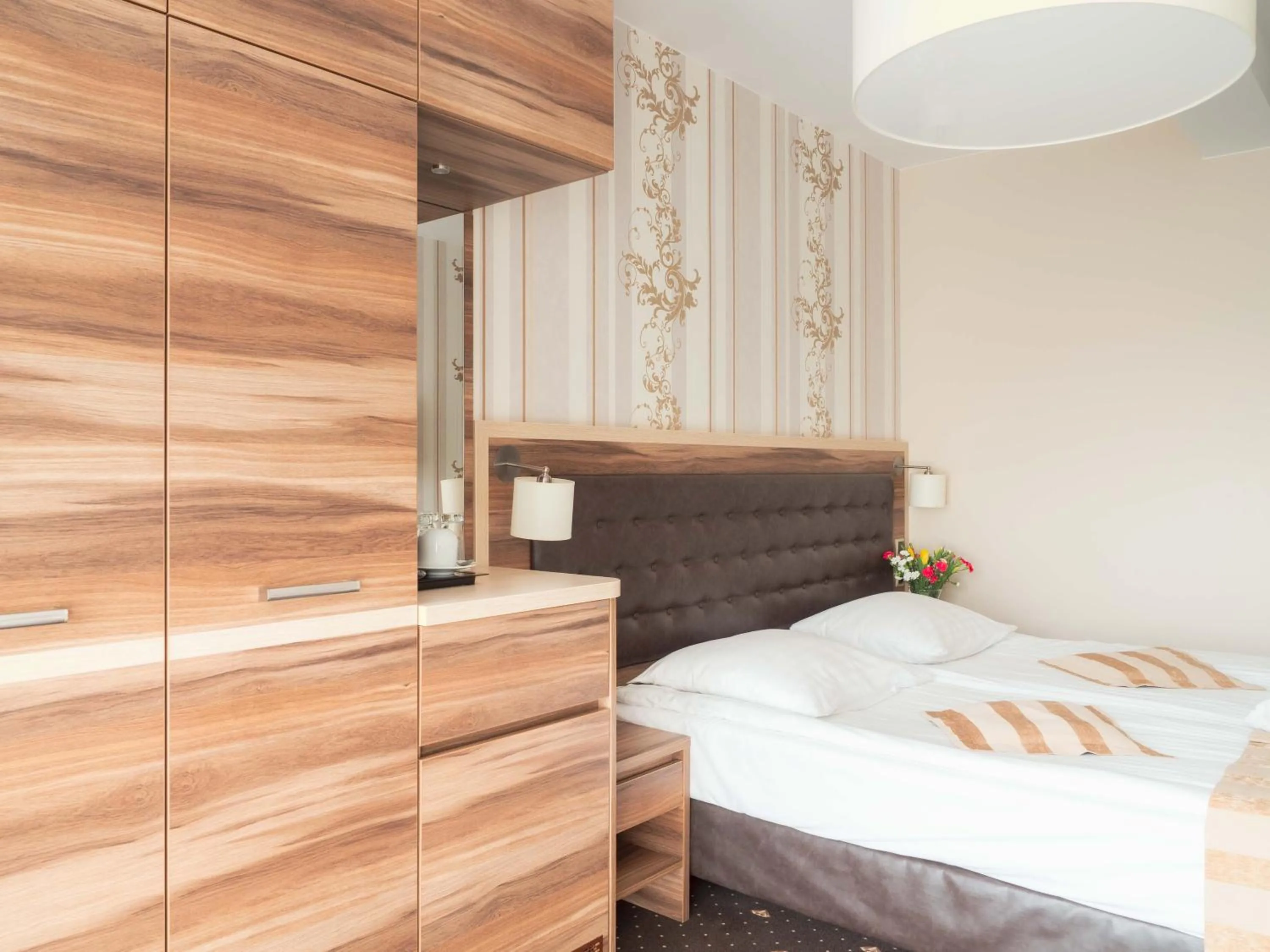 Bed in Cristal SPA