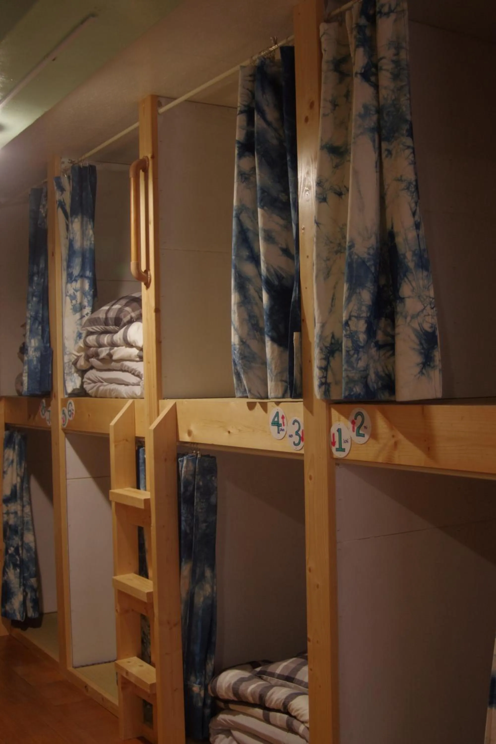 bunk bed, Bed in Kichinan