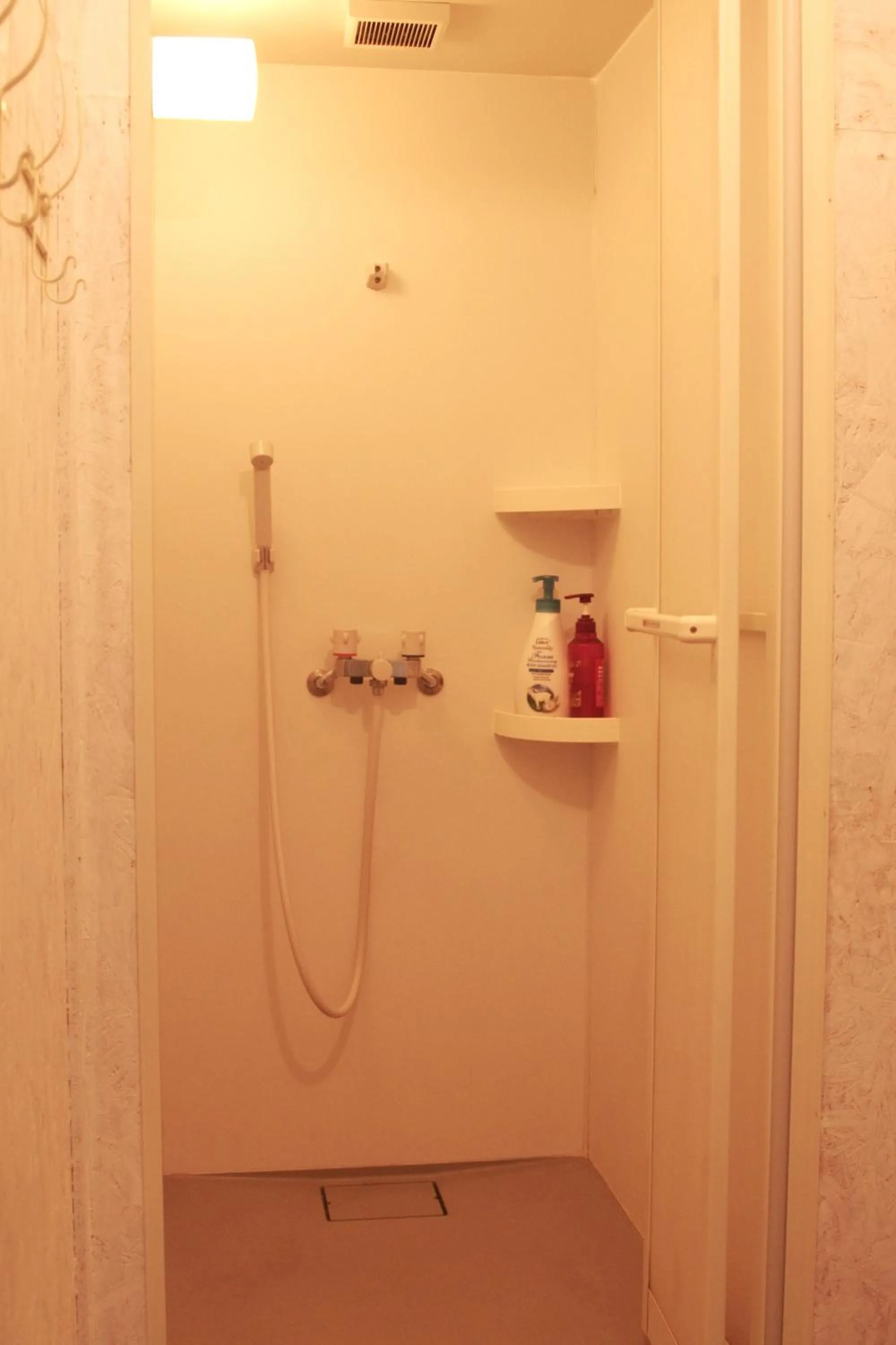 Shower in Kichinan