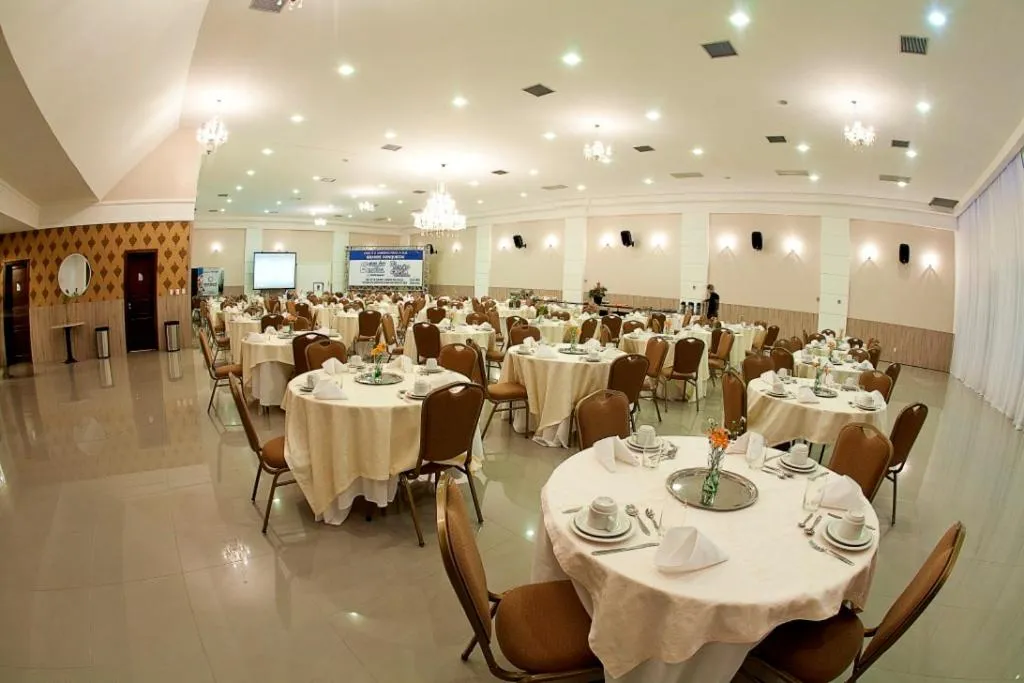 Restaurant/places to eat in Hotel Lang Palace - Fica no Centro da Cidade
