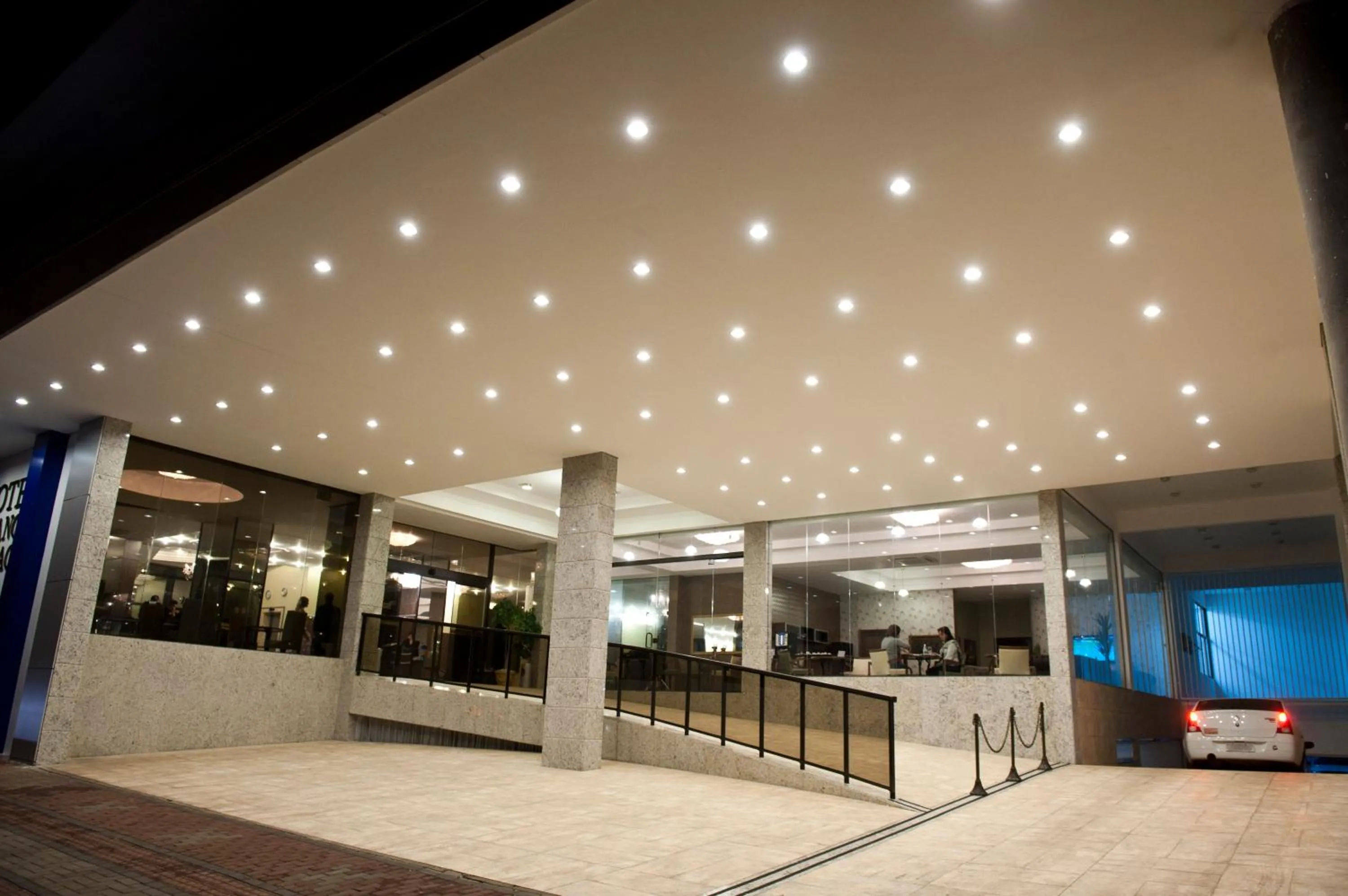 Facade/entrance in Hotel Lang Palace - Fica no Centro da Cidade