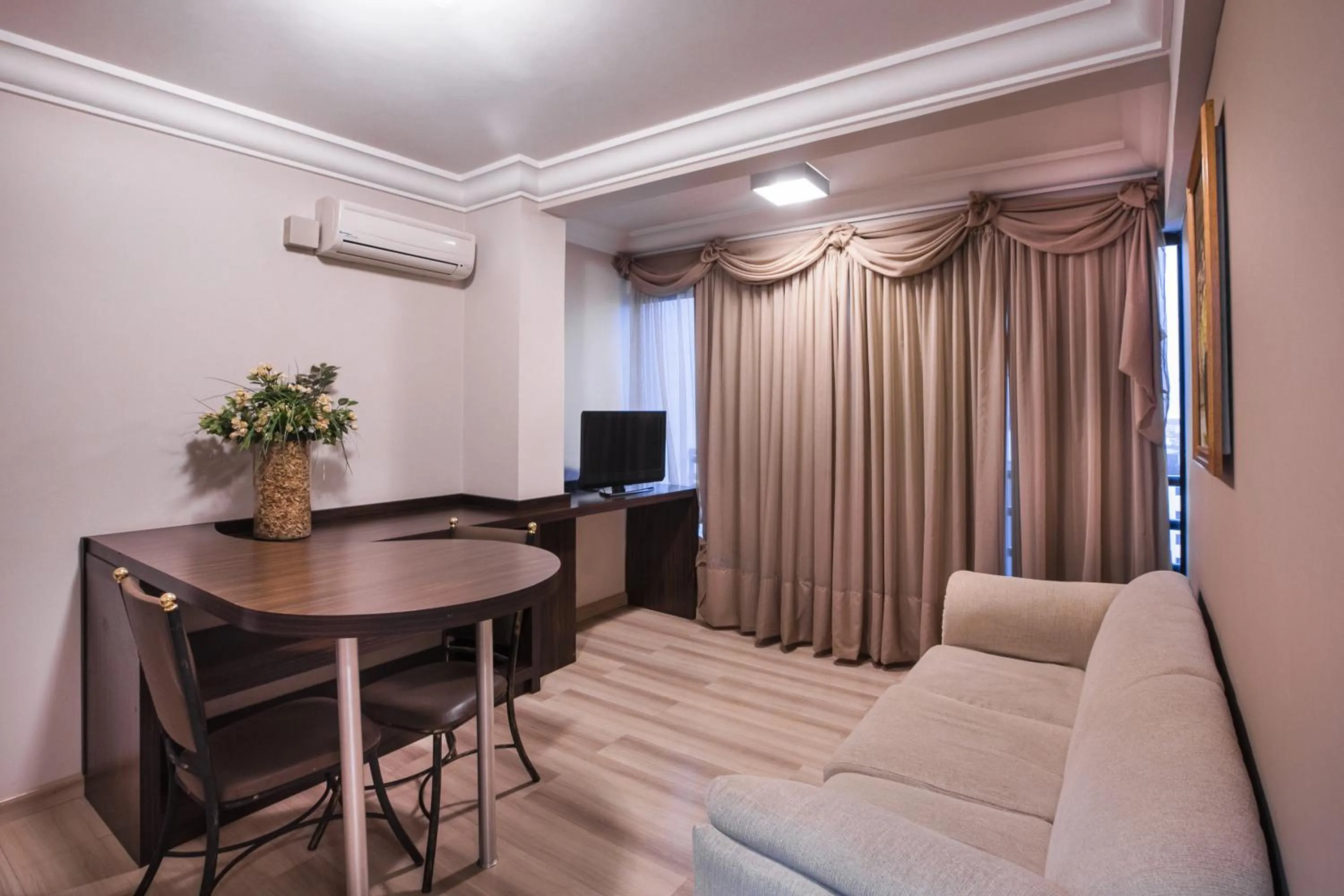 Decorative detail in Hotel Lang Palace - Fica no Centro da Cidade