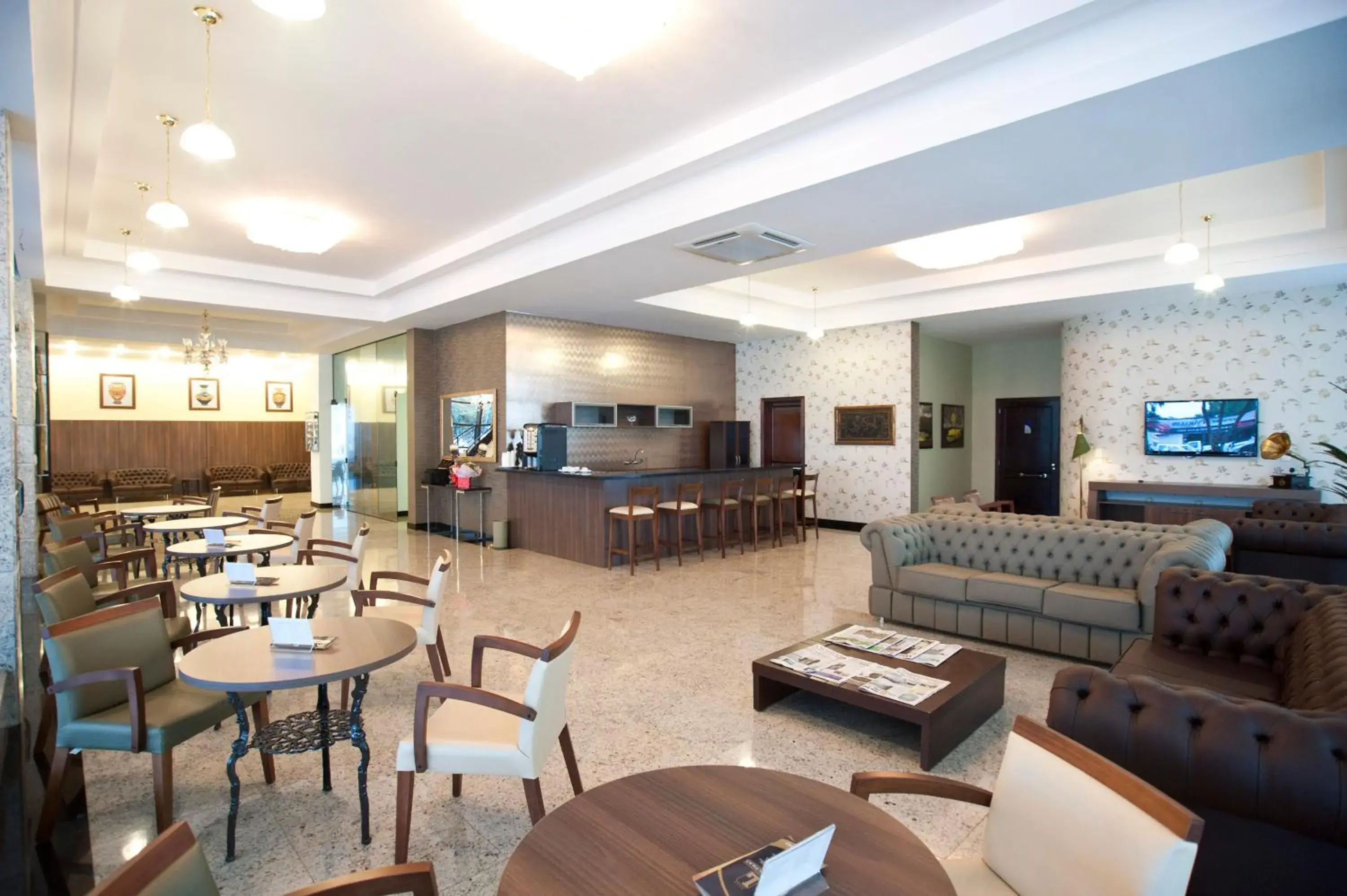 Restaurant/places to eat in Hotel Lang Palace - Fica no Centro da Cidade Restaurant/places to eat in Hotel Lang Palace - Fica no Centro da Cidade