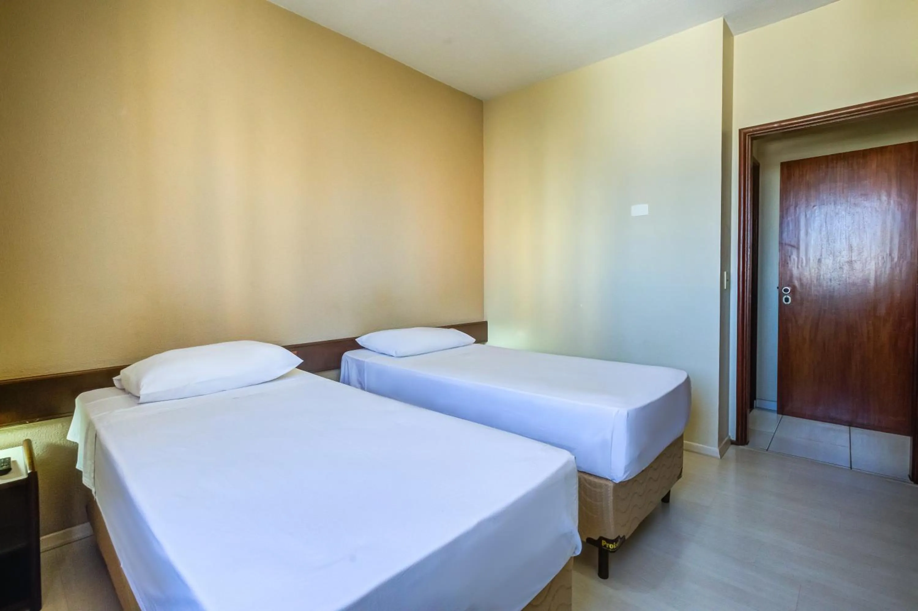 Bed in Slaviero Londrina Flat