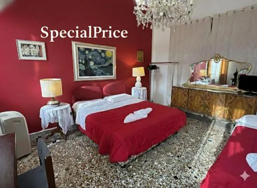 Photo of the whole room, Bed in Princess Guest House Canal View