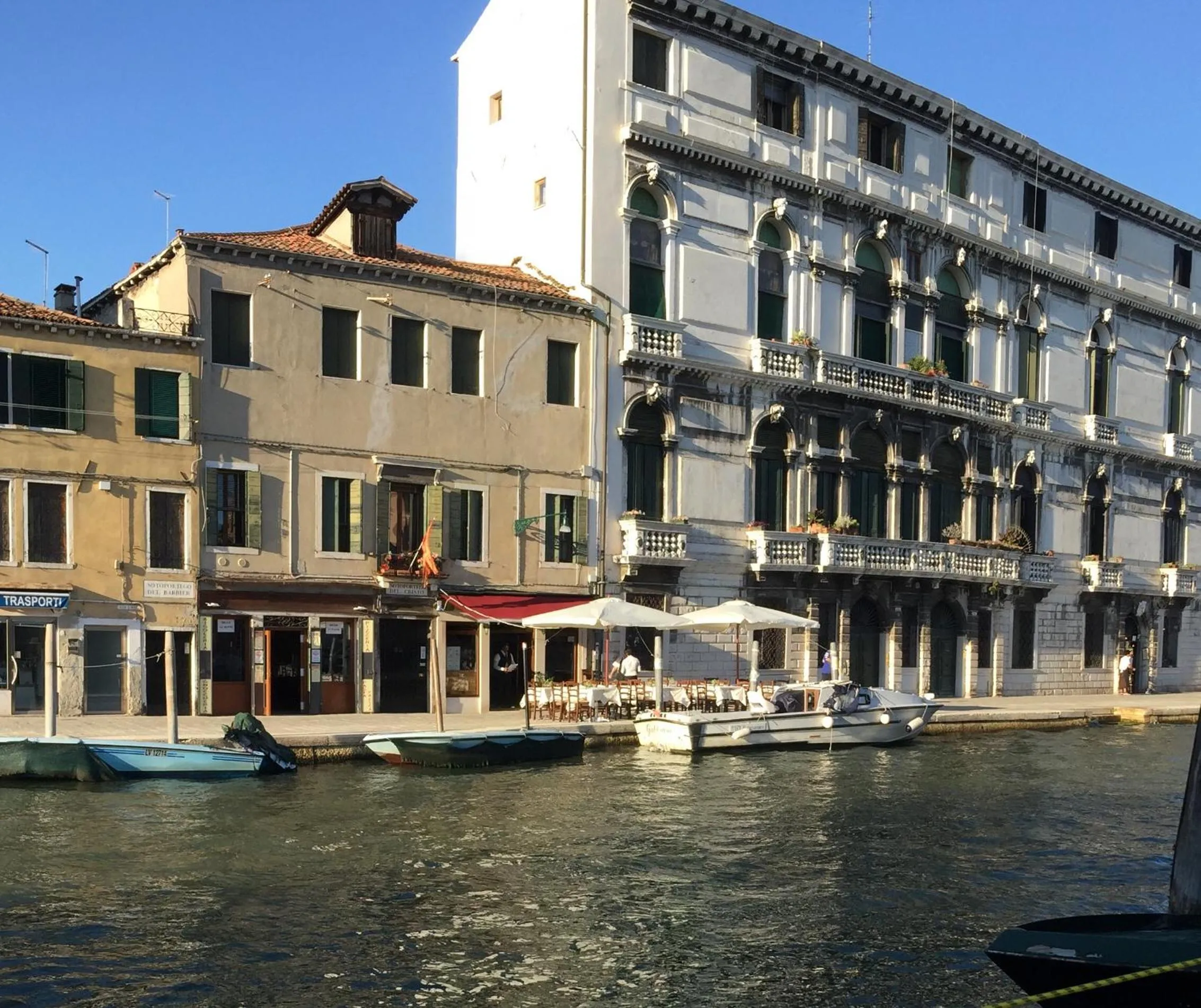 Facade/entrance in Princess Guest House Canal View