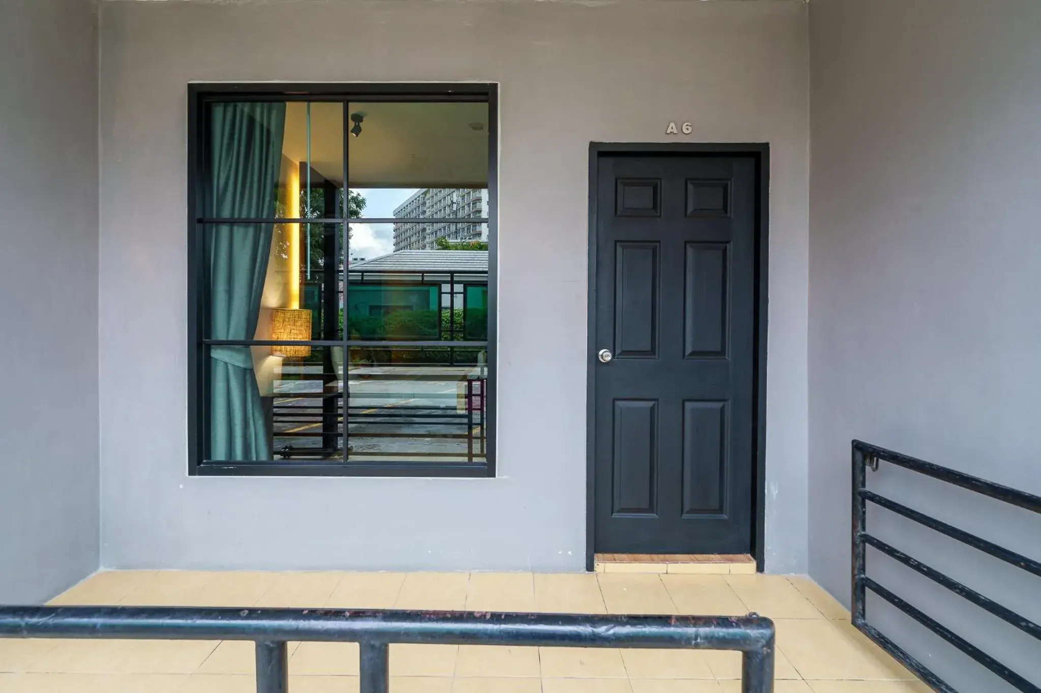 Property building in Villa Navin Property building in Villa Navin