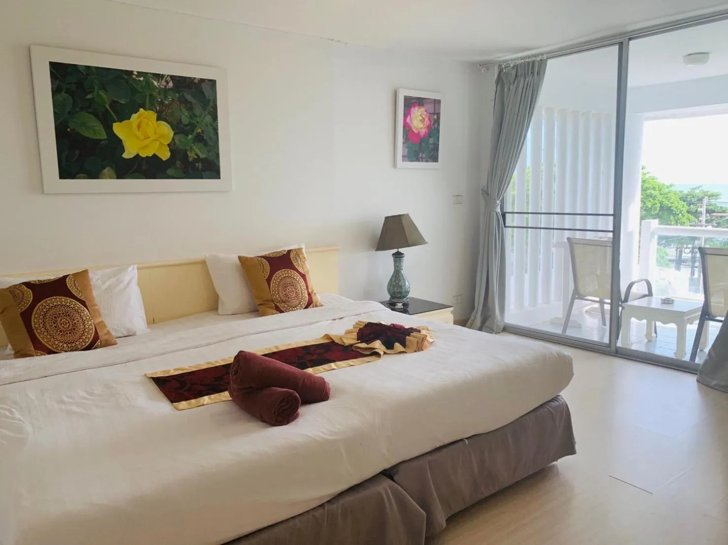 View (from property/room), Bed in Villa Navin