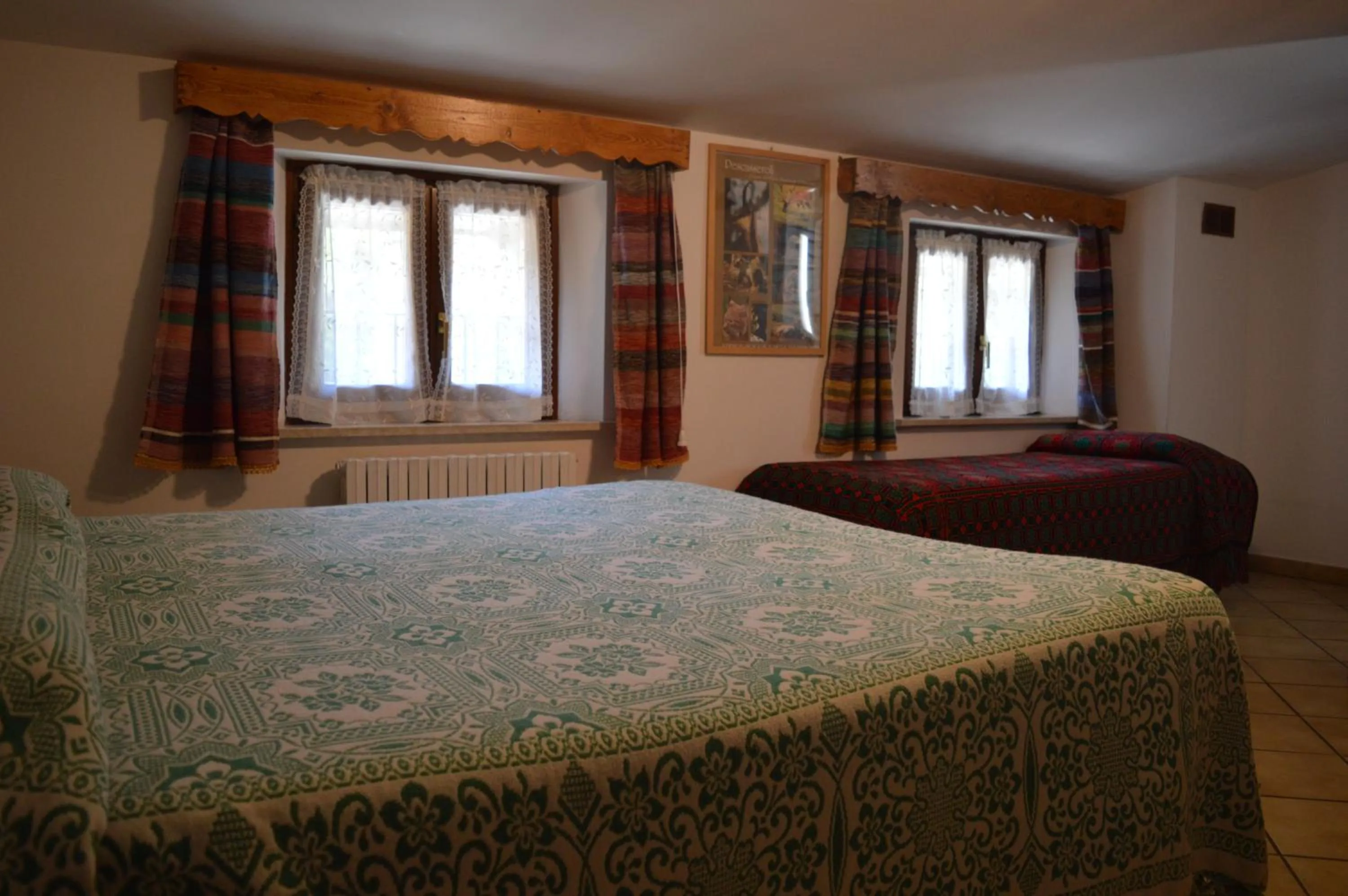 Photo of the whole room in Dulcamara