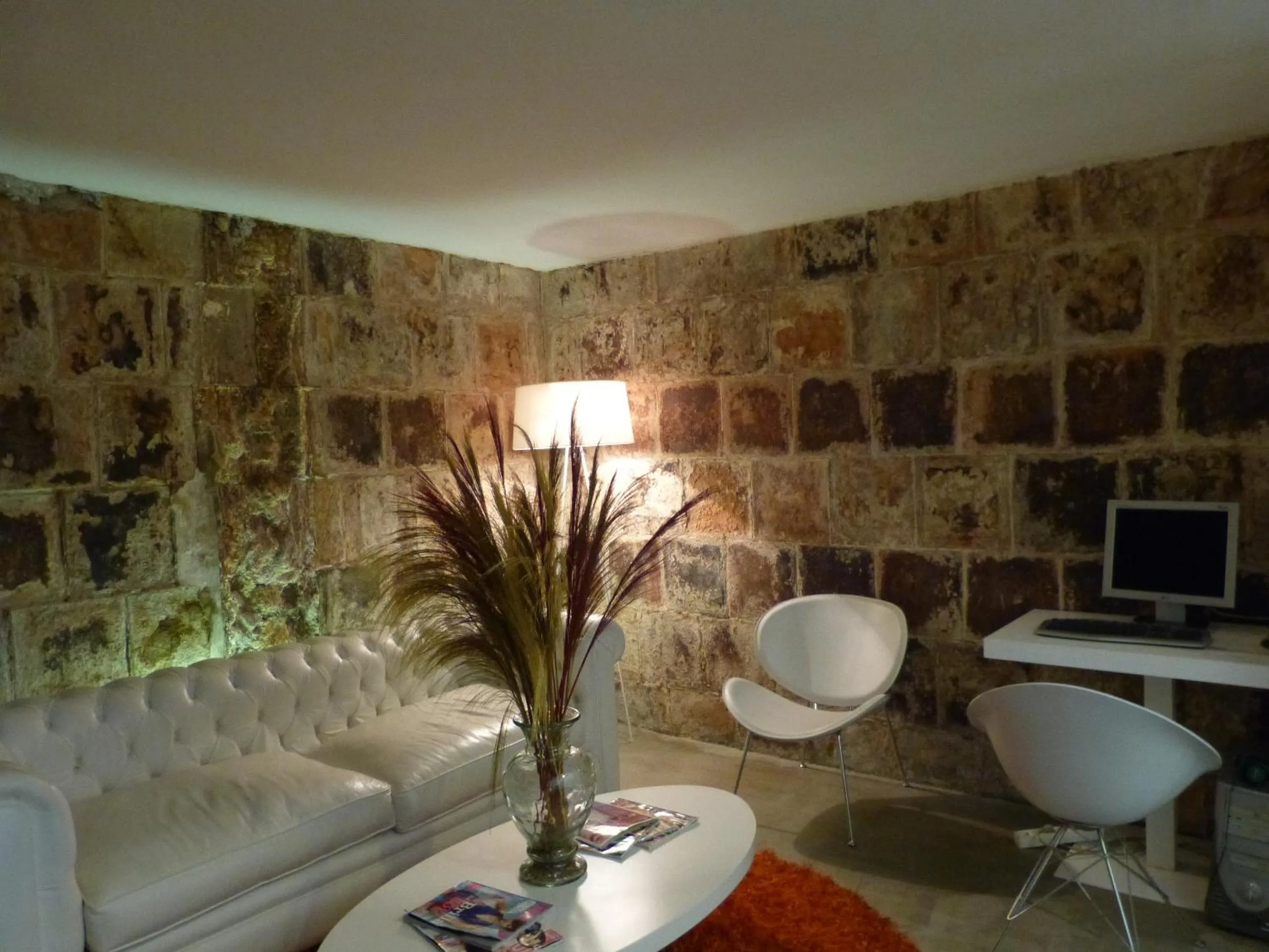 Seating area in Hotel Raimblanc