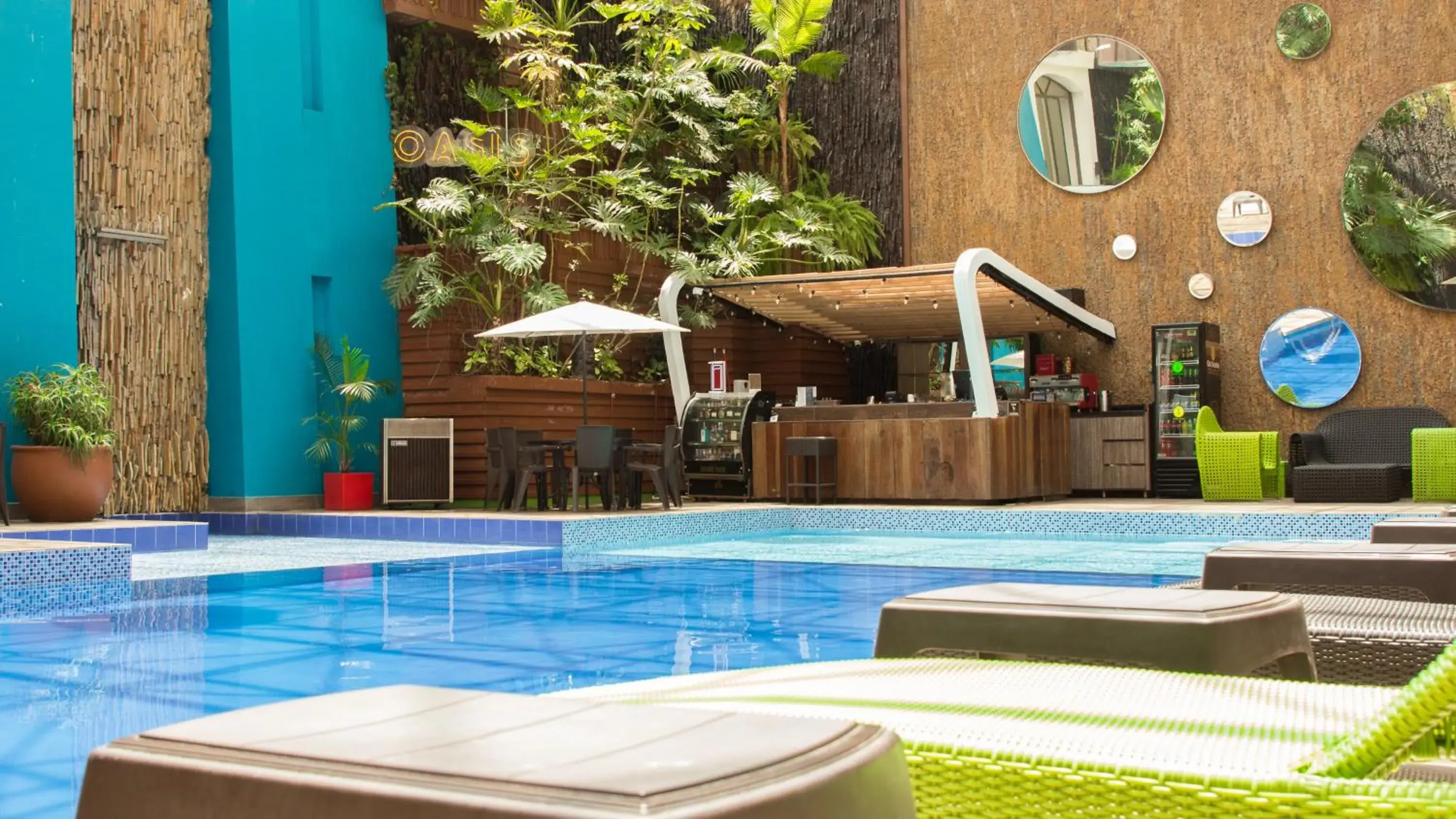 Swimming pool in Hotel Grand Park Swimming pool in Hotel Grand Park